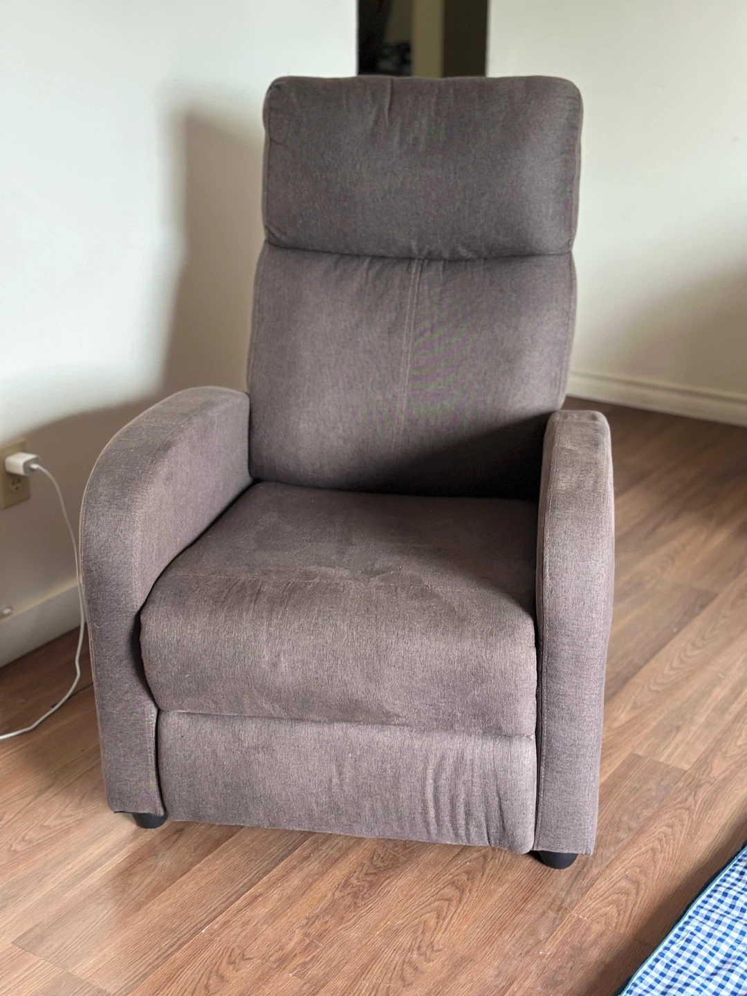 Brown Fabric Recliner Chair - photo 3