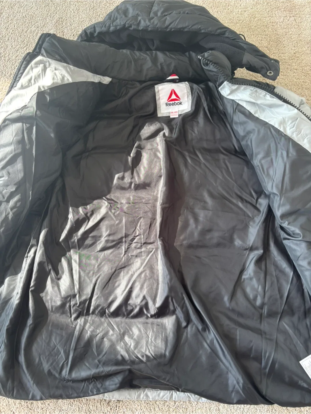 Reebok Puffer Jacket - Black & Grey image indicator(4)