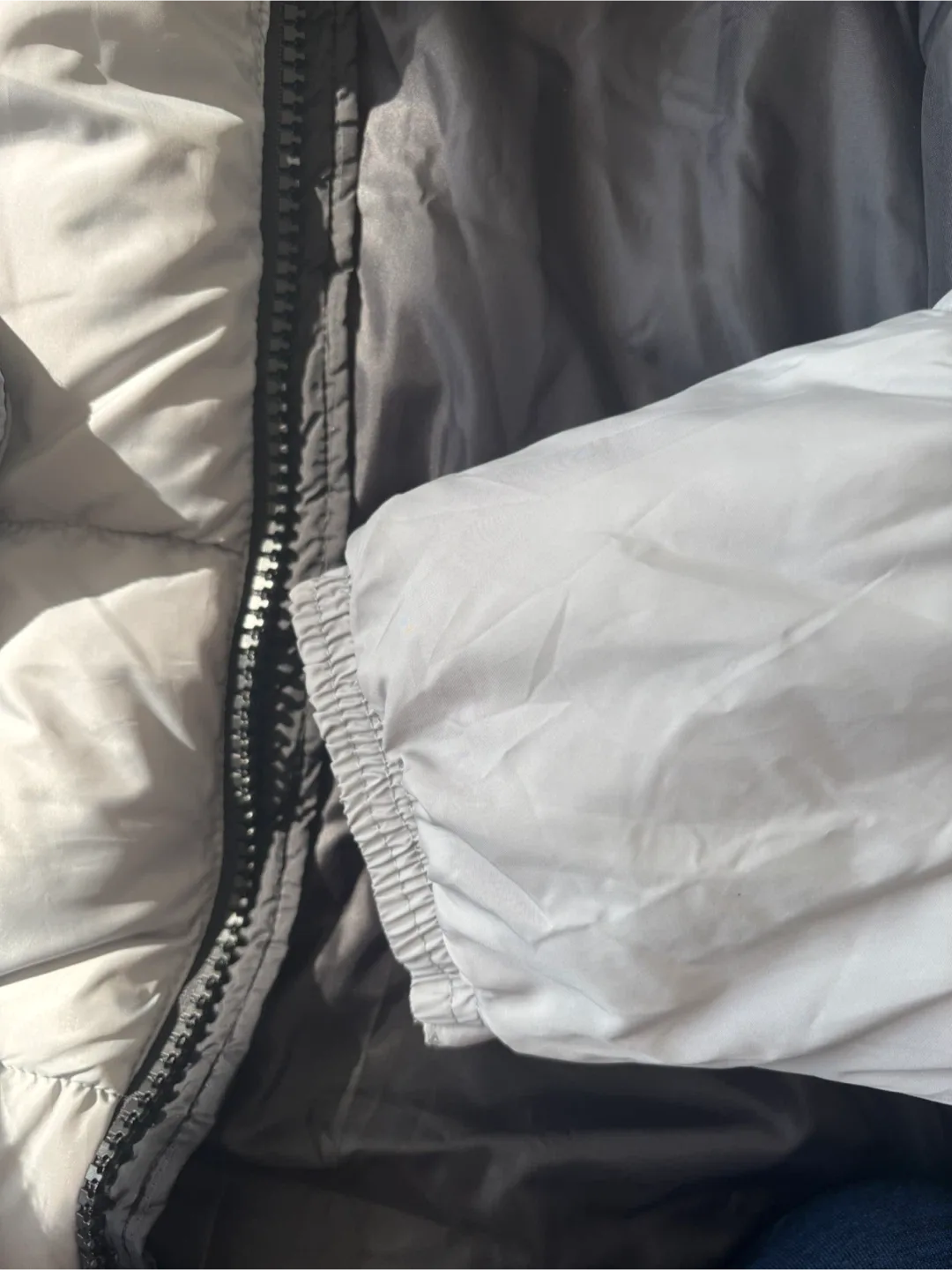 Reebok Puffer Jacket - Black & Grey image indicator(7)