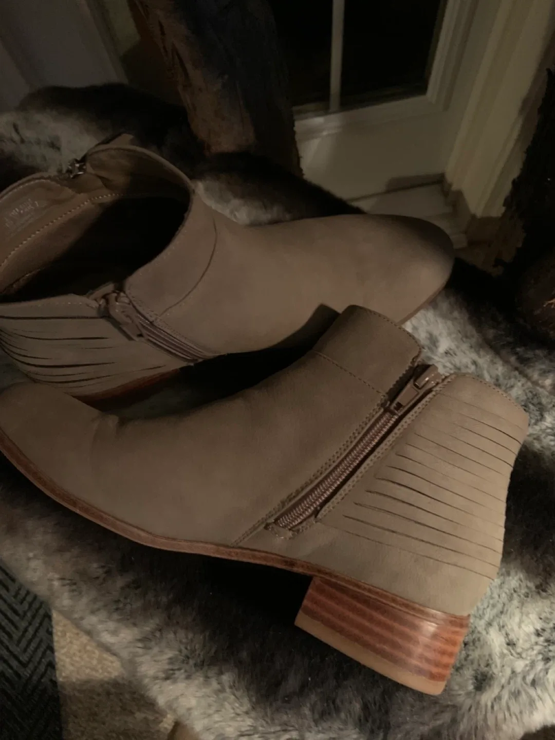 Denver Hayes Ankle Boots Size 7 image indicator(2)