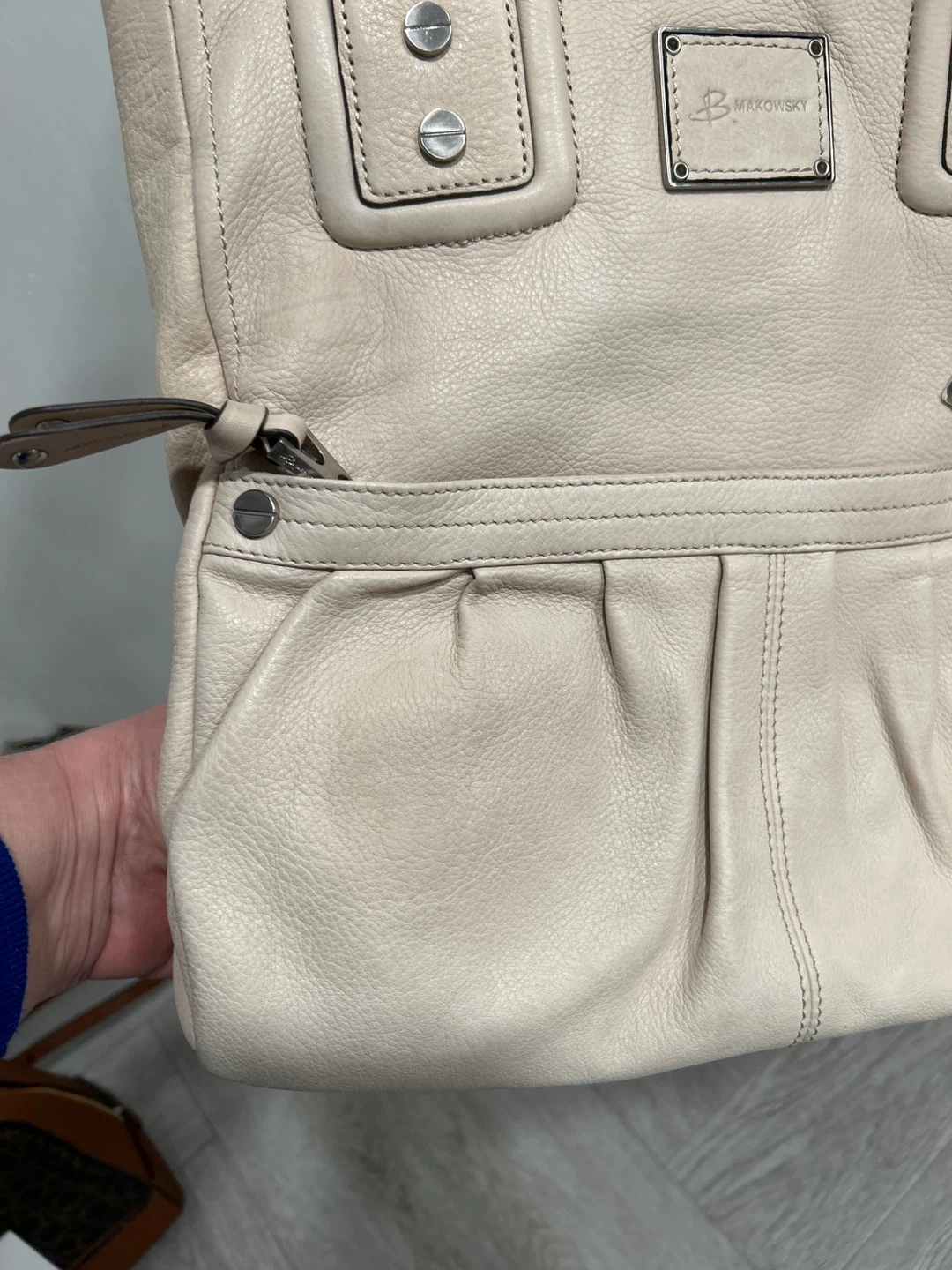 Brand New B Makowsky cream beige purse - photo 3