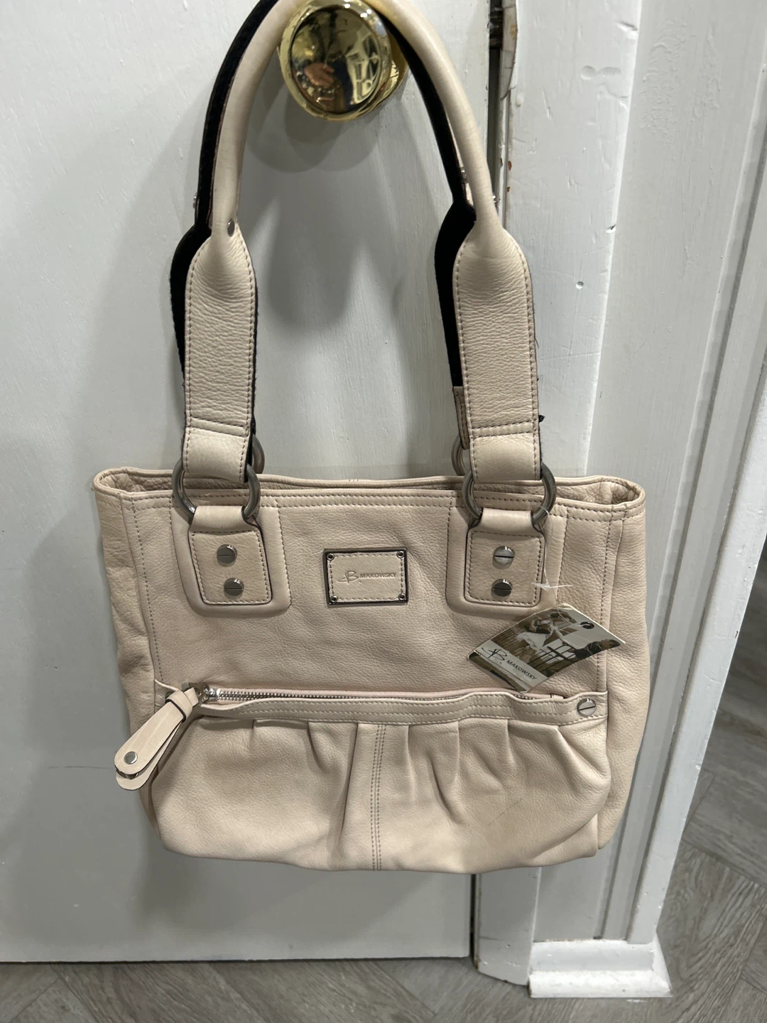 Brand New B Makowsky cream beige purse - photo 2