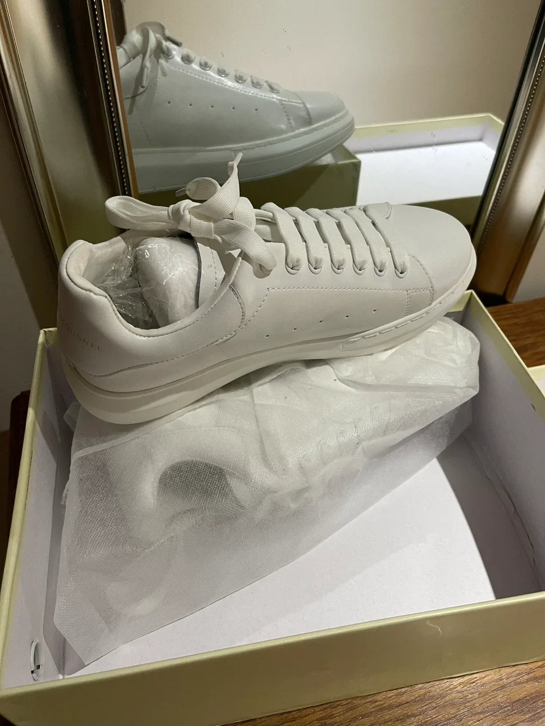 Assorted Men's Shoes image indicator(3)