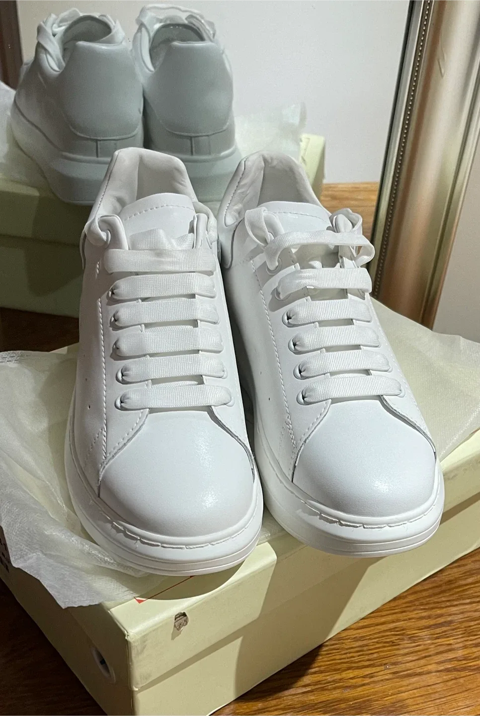 Assorted Men's Shoes image indicator(4)