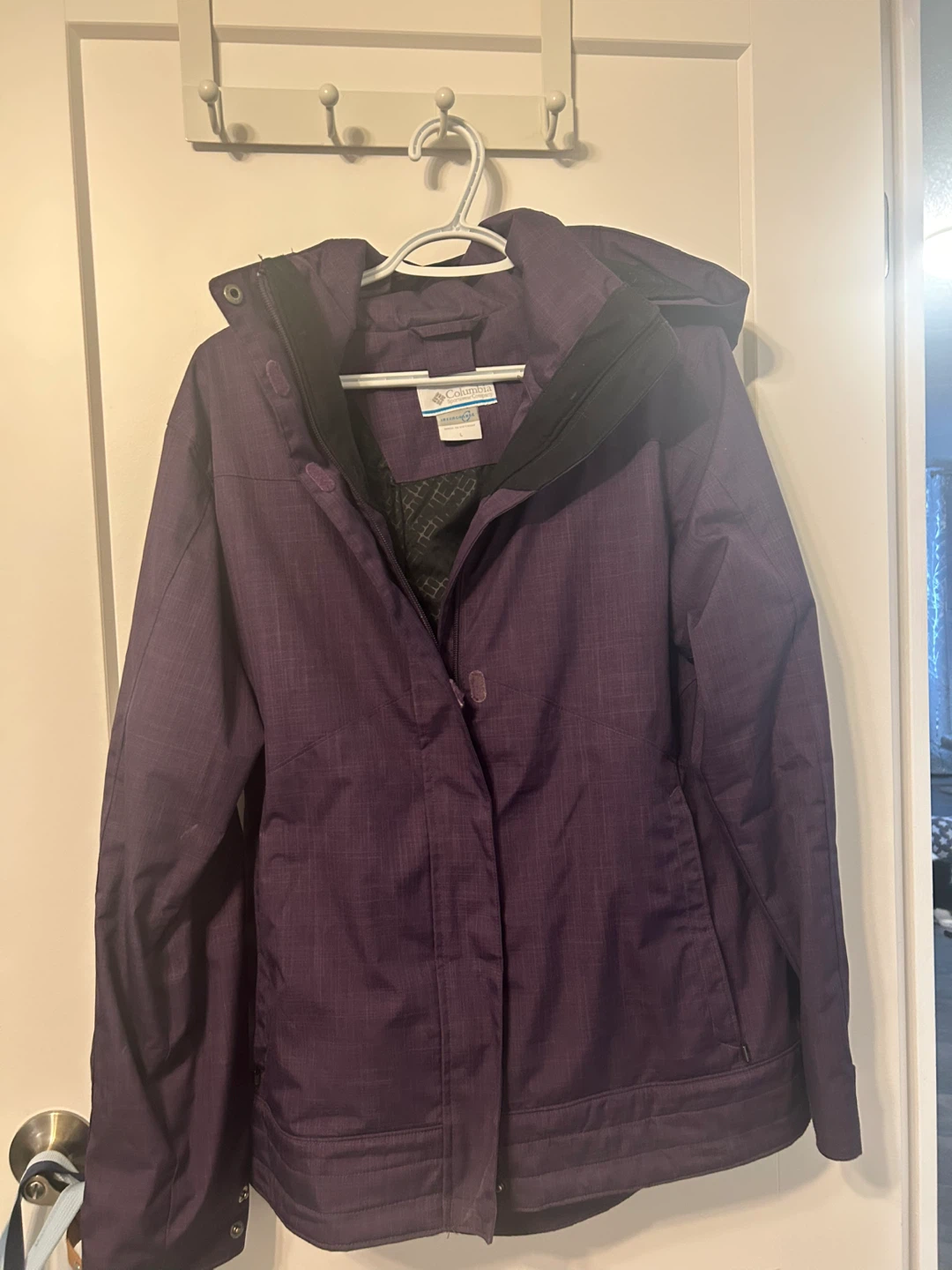 Columbia  Jacket - Size L