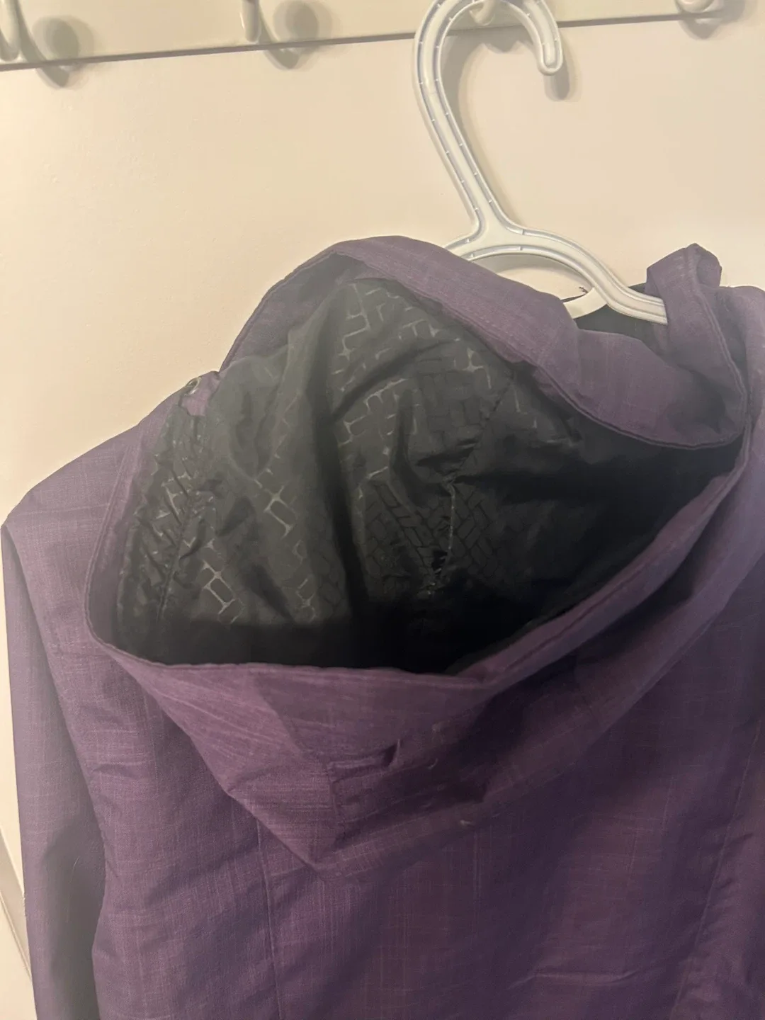 Columbia  Jacket - Size L image indicator(4)