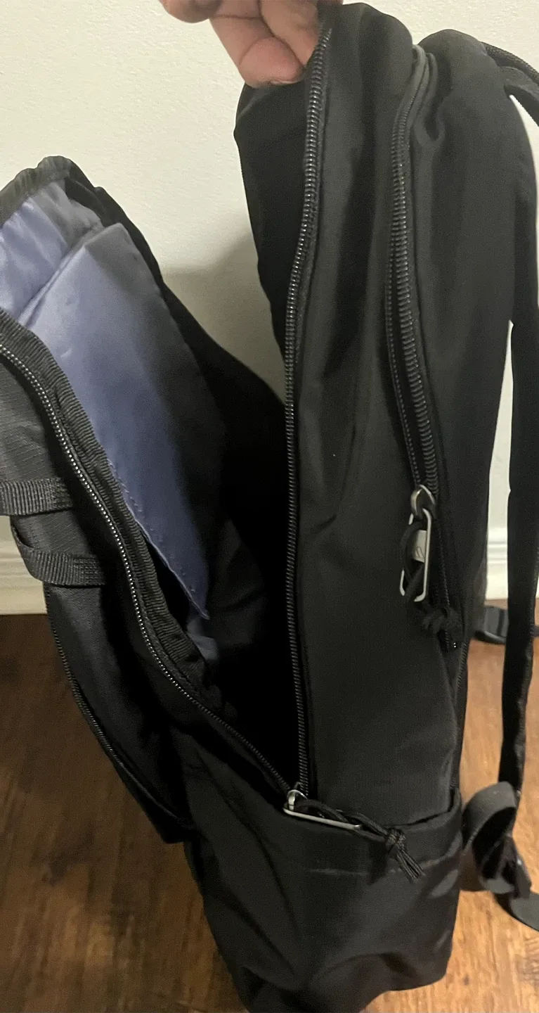 Adidas Defender Backpack - Black image indicator(5)