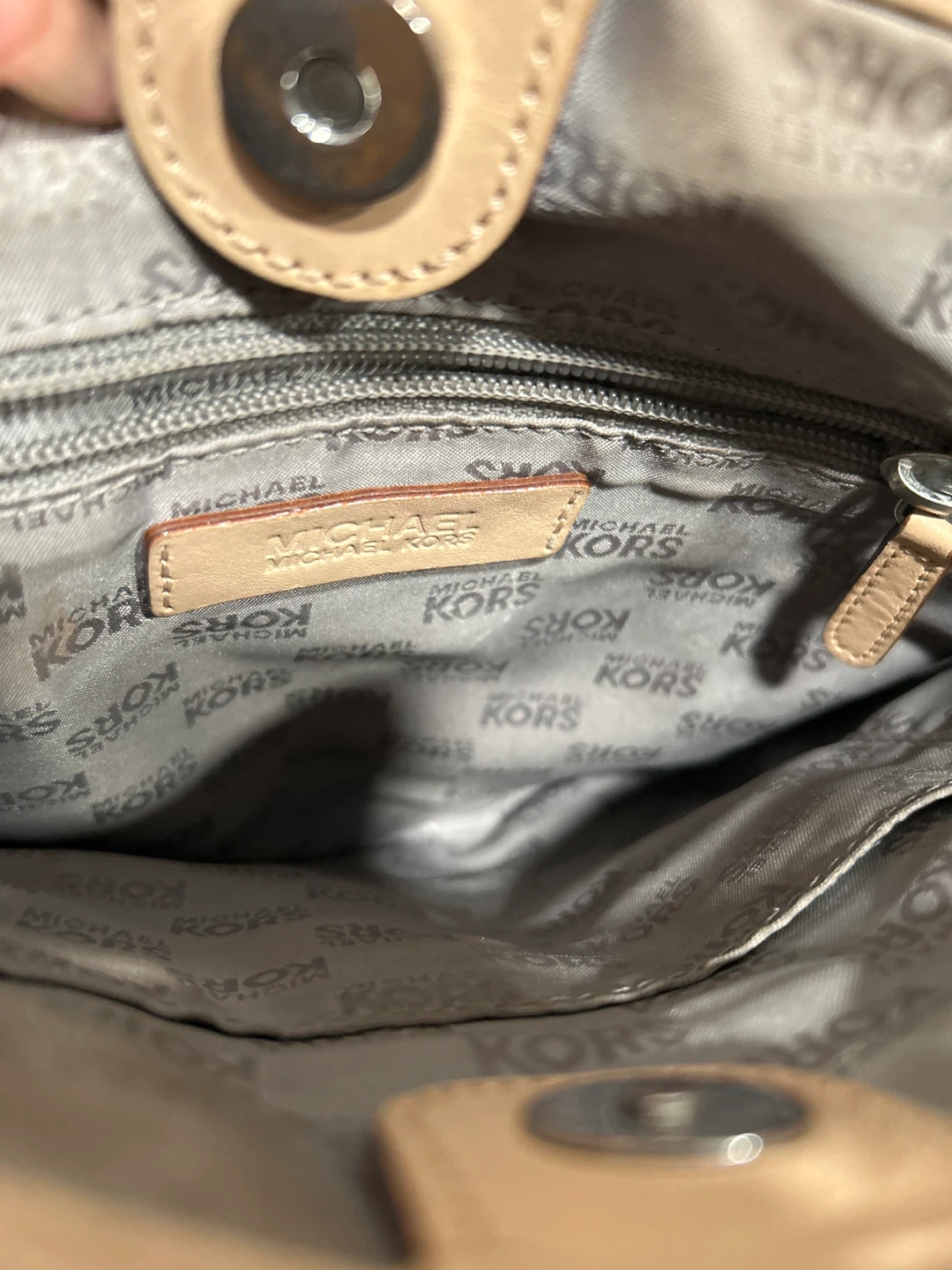 Michael Kors crossbody purse - photo 4