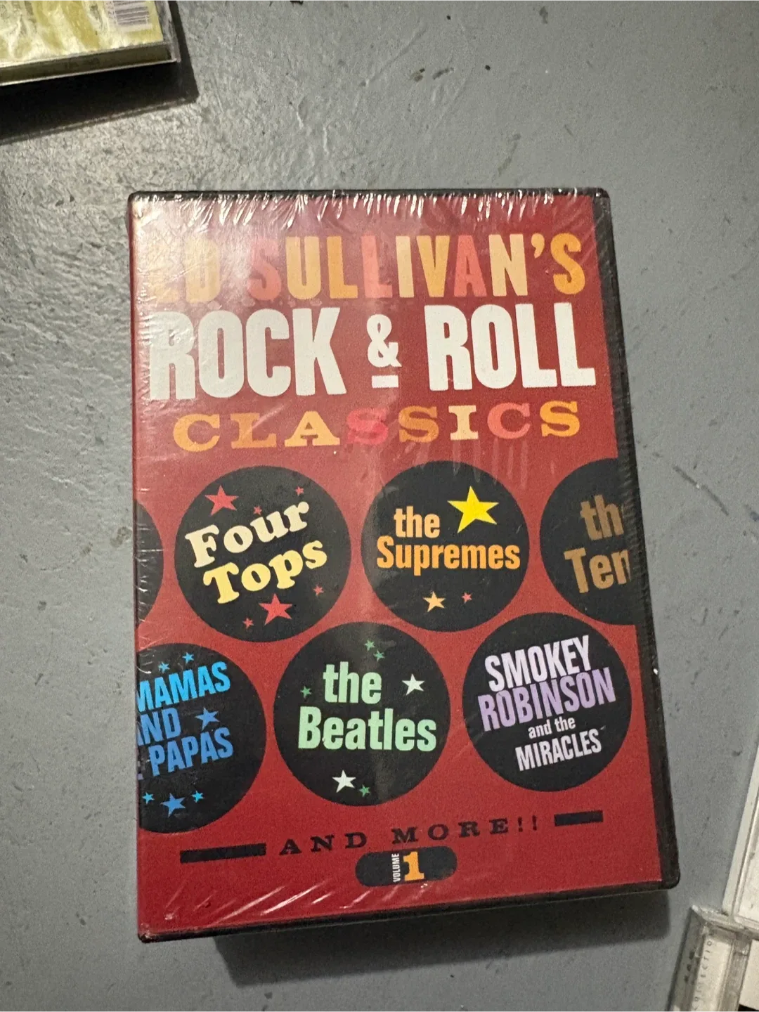 Mixed Lot of Rock & Roll CDs and VHS Tape image indicator(3)