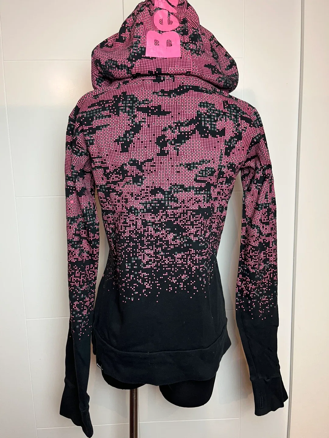 Bench Hoodie - Pink & Black image indicator(2)