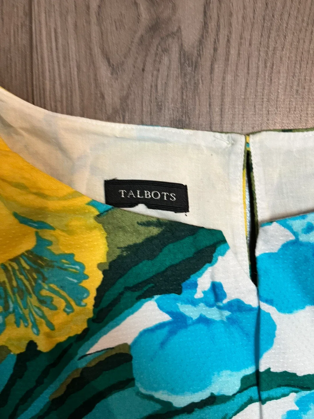 Talbots Floral Sleeveless Top image indicator(4)