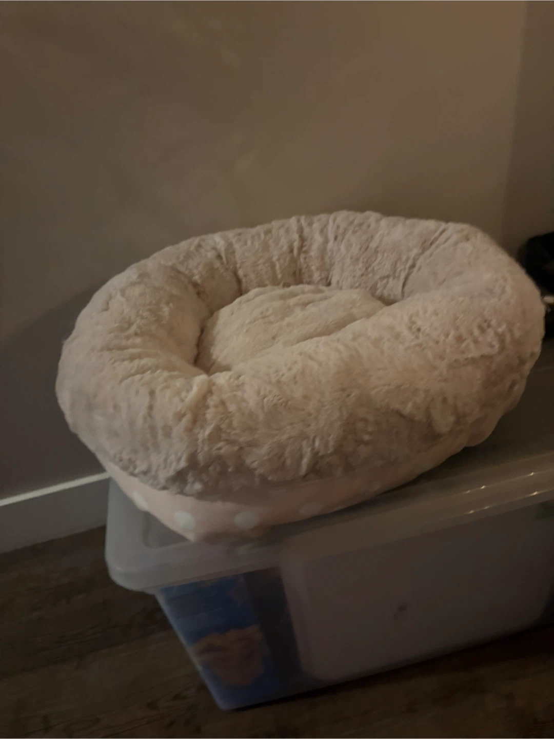 Pink Polka Dot Pet Bed