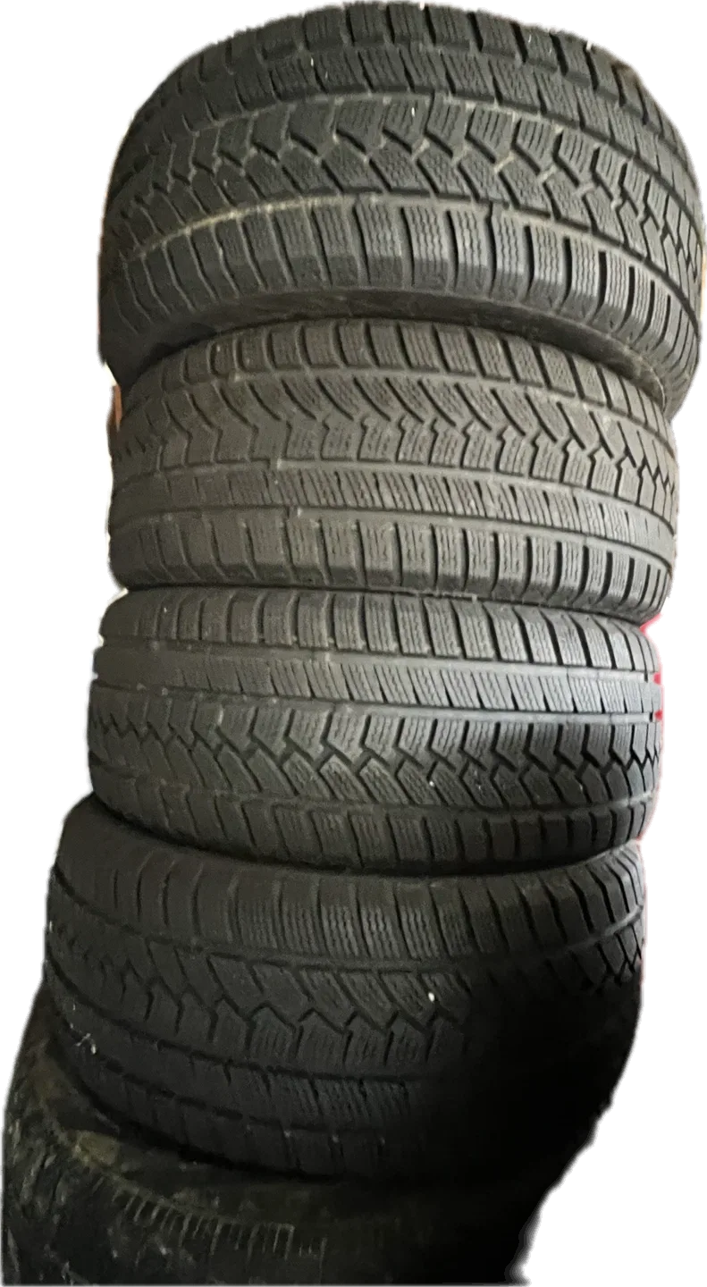 Set of 4 Winter Tires - 235/55R17 + 1  235/55R17 image indicator(2)
