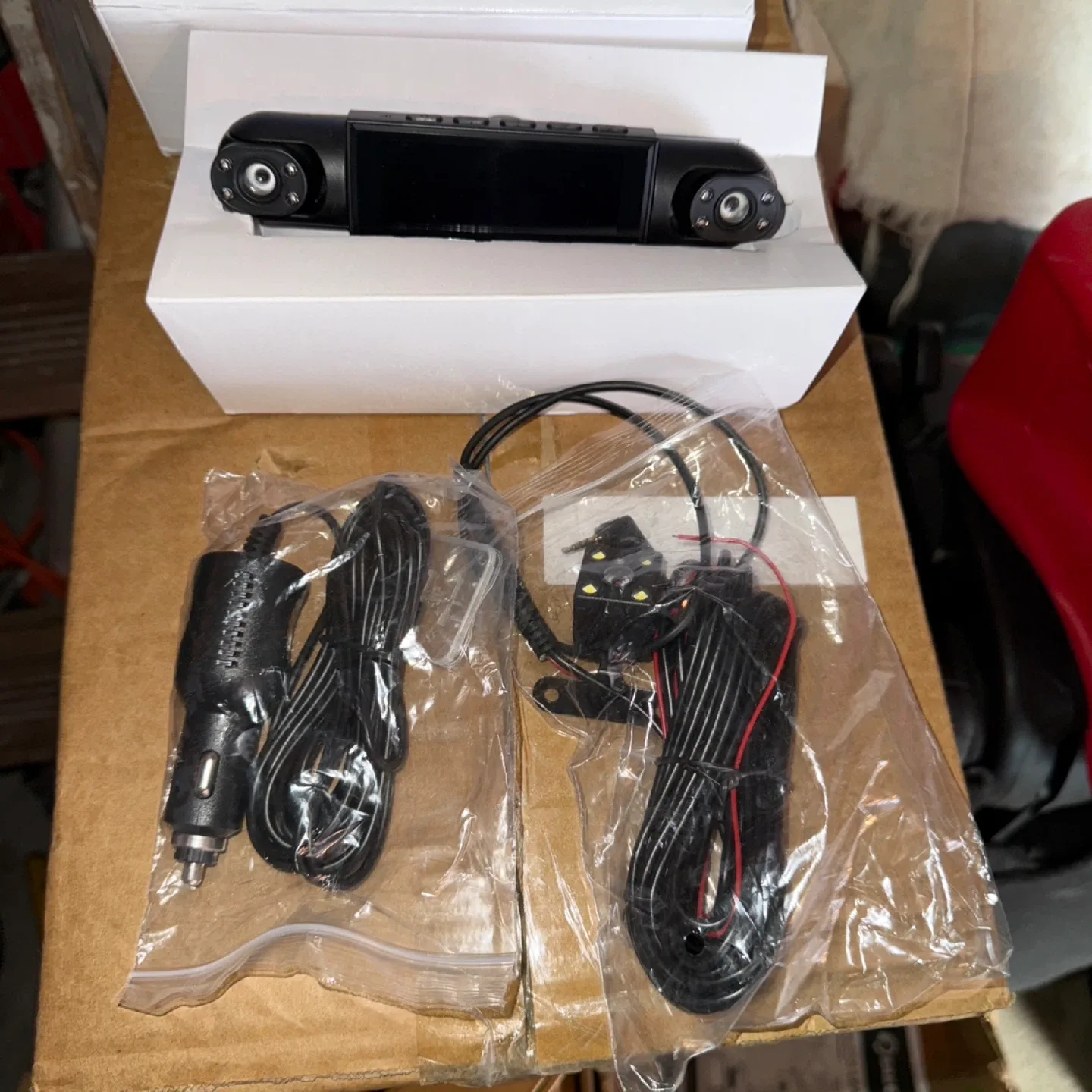 1080p dash cam 4 cameras motion det 64g memory card brand new image indicator(3)