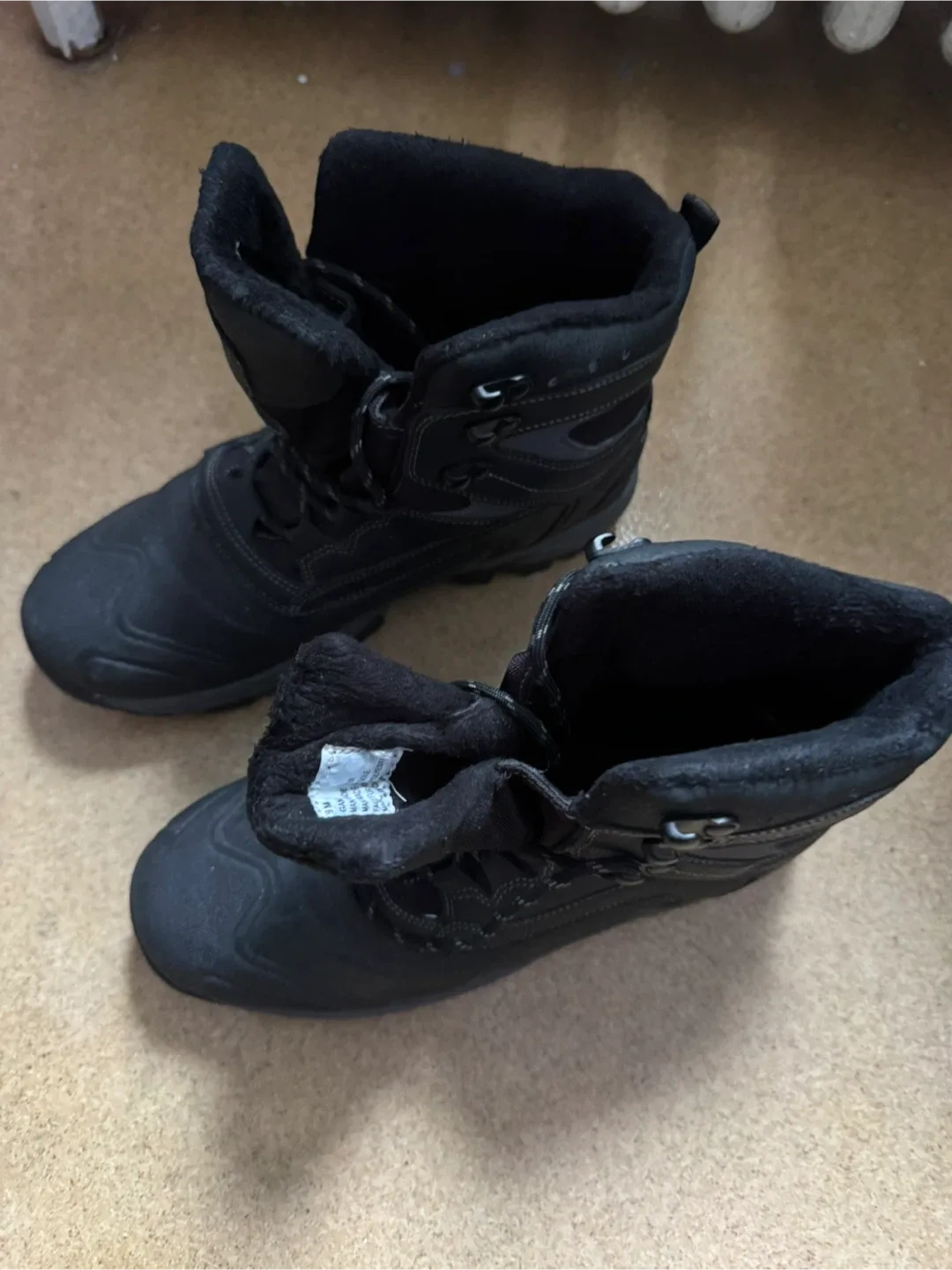 Botas de invierno Khombu Black Winter Boots - Size 9M image indicator(3)