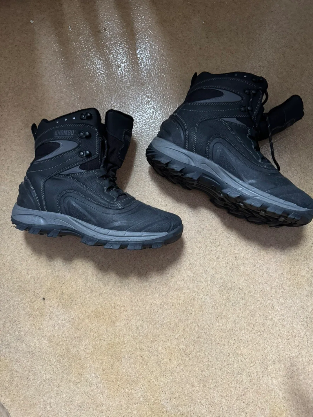 Botas de invierno Khombu Black Winter Boots - Size 9M image indicator(2)