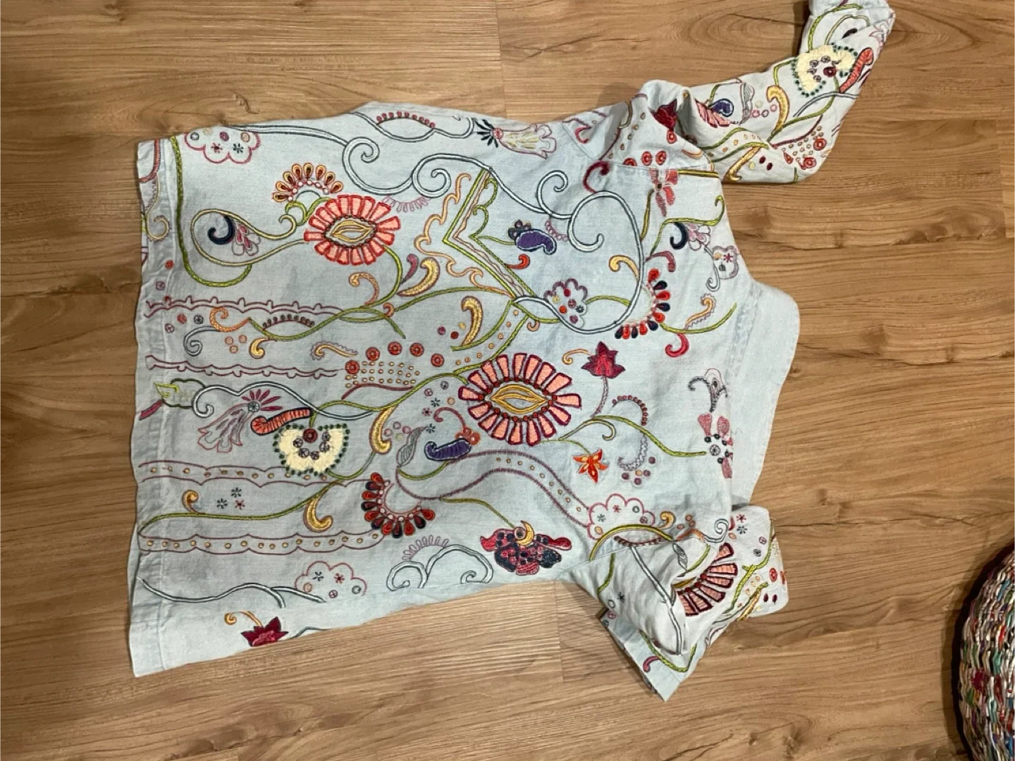 Chico's Design Embroidered Jacket - Size 1 image indicator(5)