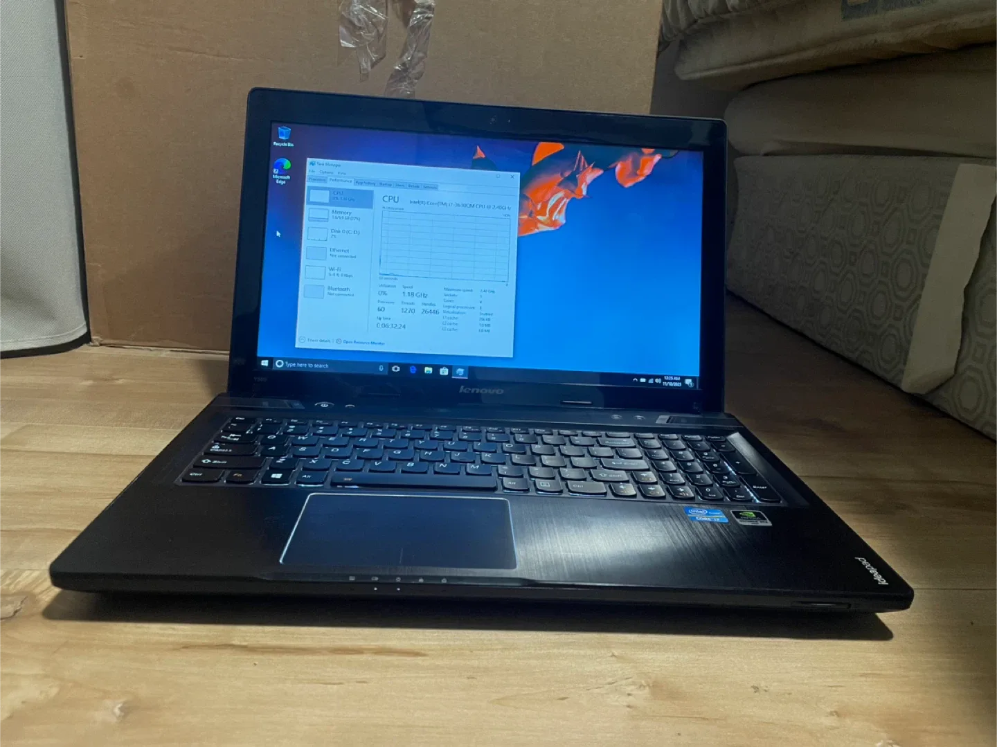 Lenovo Y560 Laptop i7 image indicator(5)