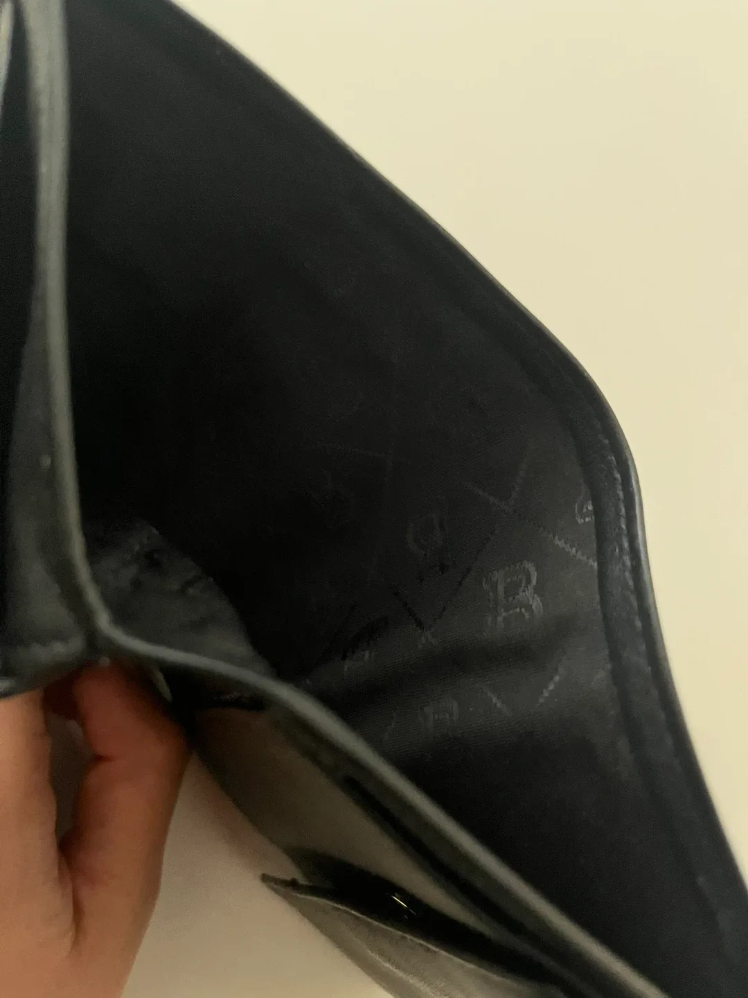 VintageBally Black Leather Wallet - Swiss Made image indicator(7)