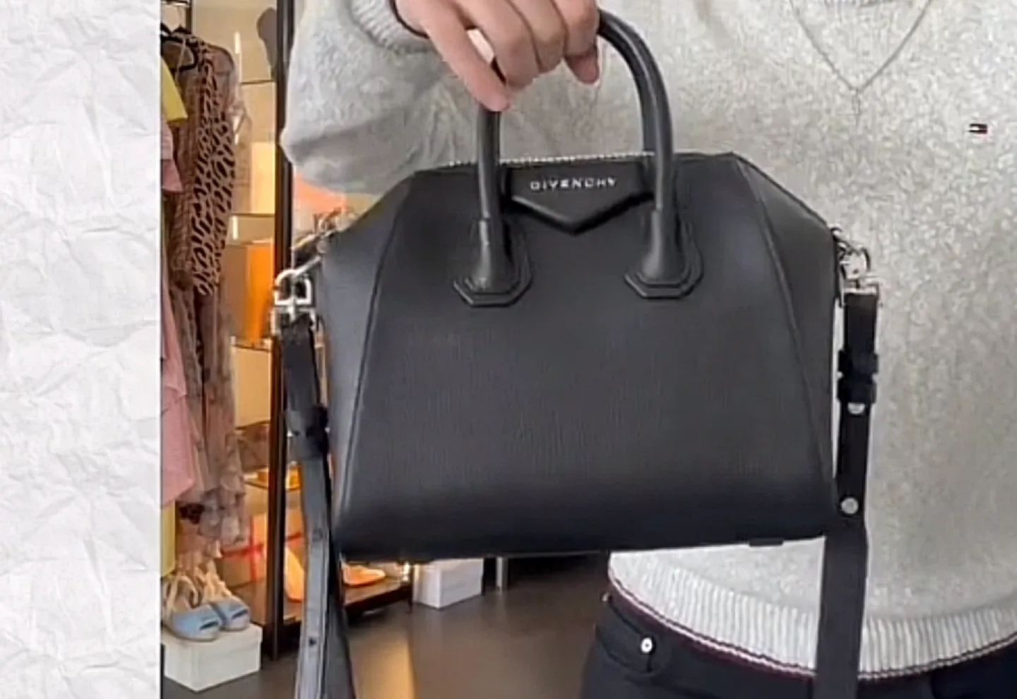 Givenchy Antigona  larger Black Leather Satchel image indicator(2)