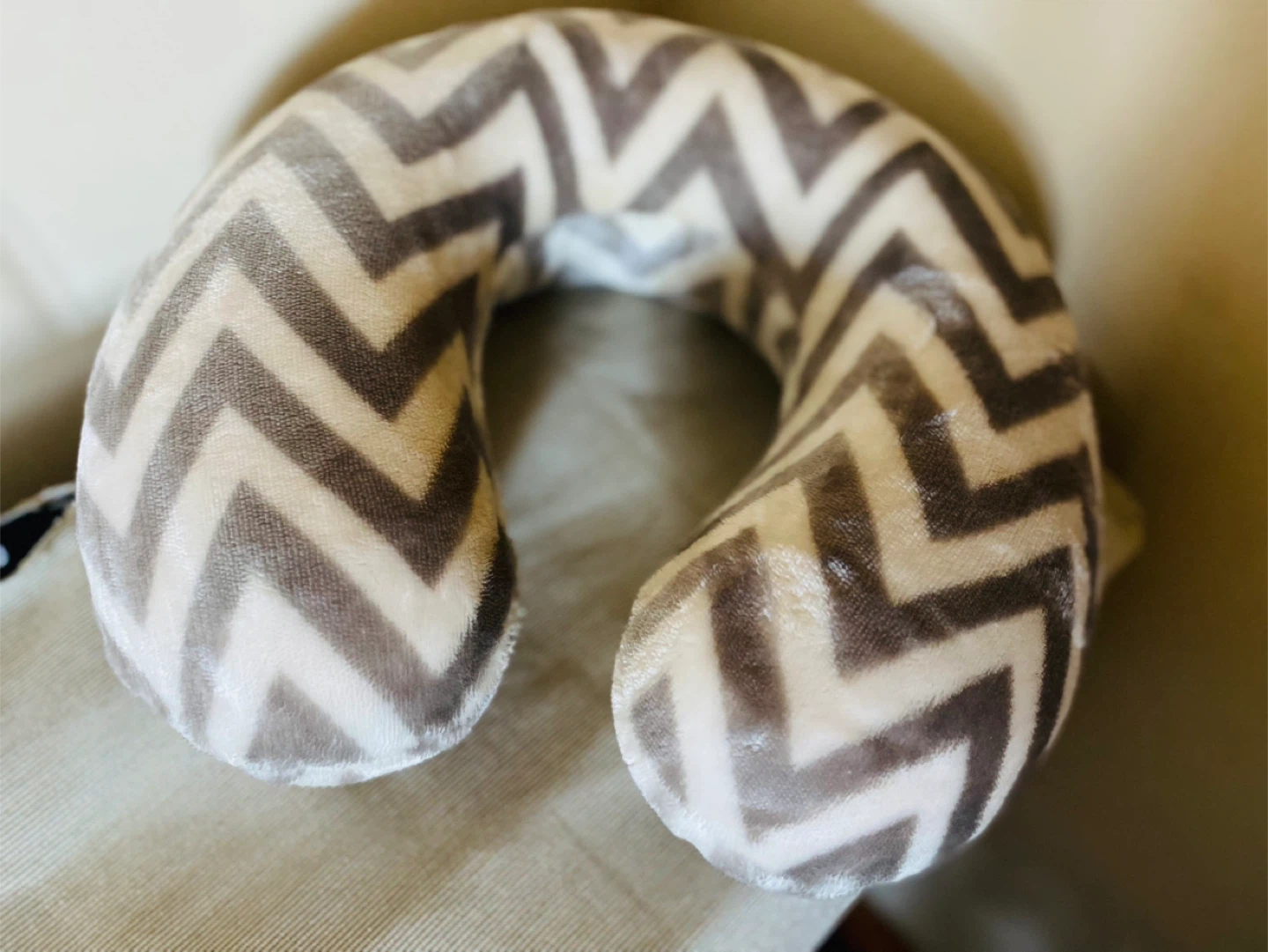 New Neck Pillow - Gray & White Chevron