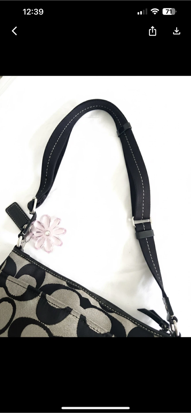 Coach Classic Daisy Signature Flap Bag Y2K - photo 3