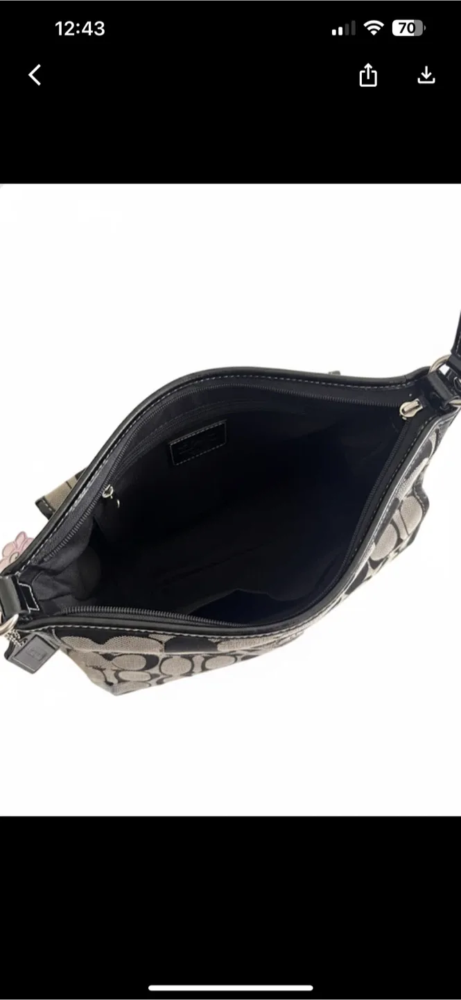 Coach Classic Daisy Signature Flap Bag Y2K image indicator(8)