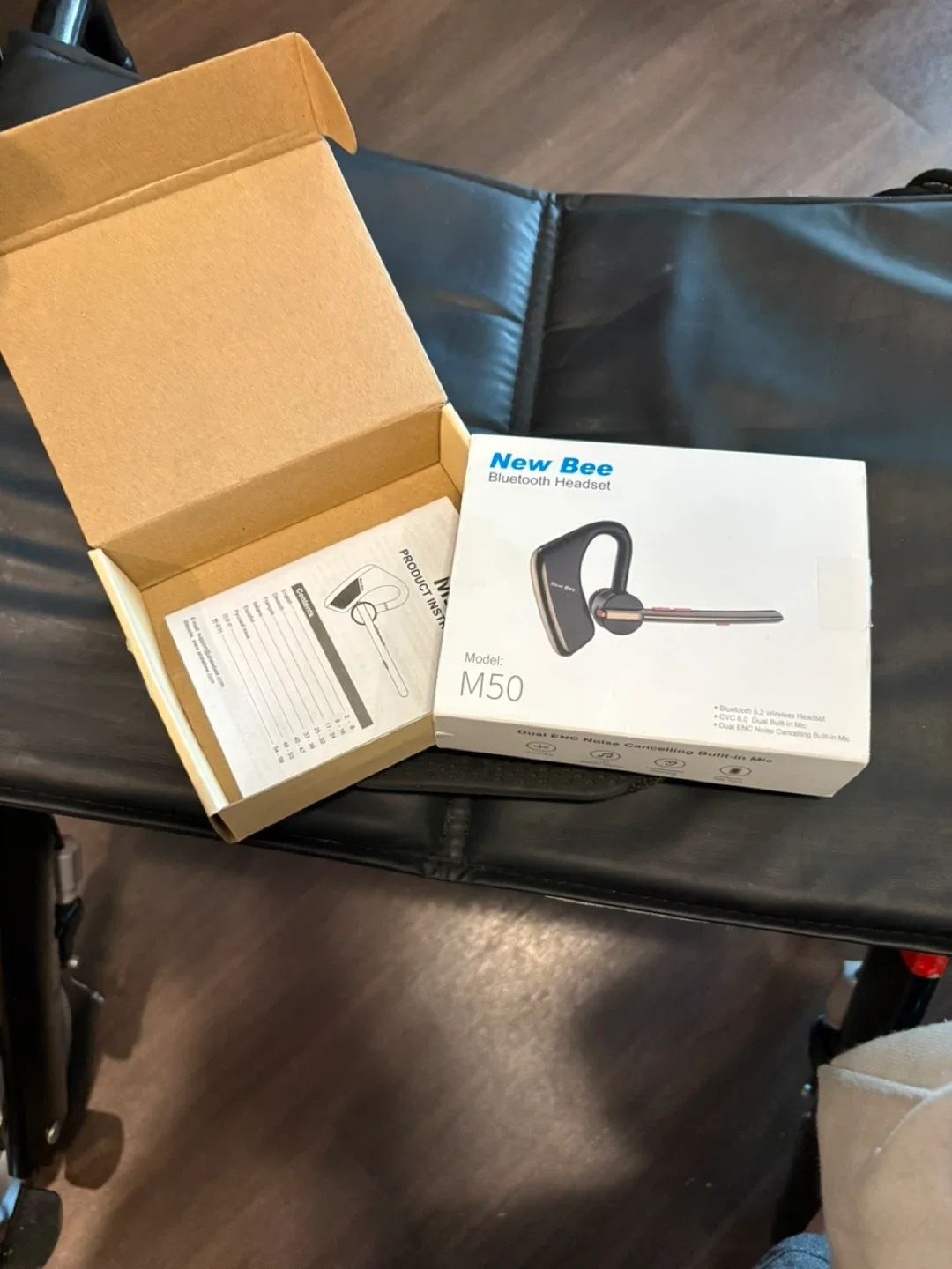 New Bee Bluetooth Headset with Case image indicator(7)