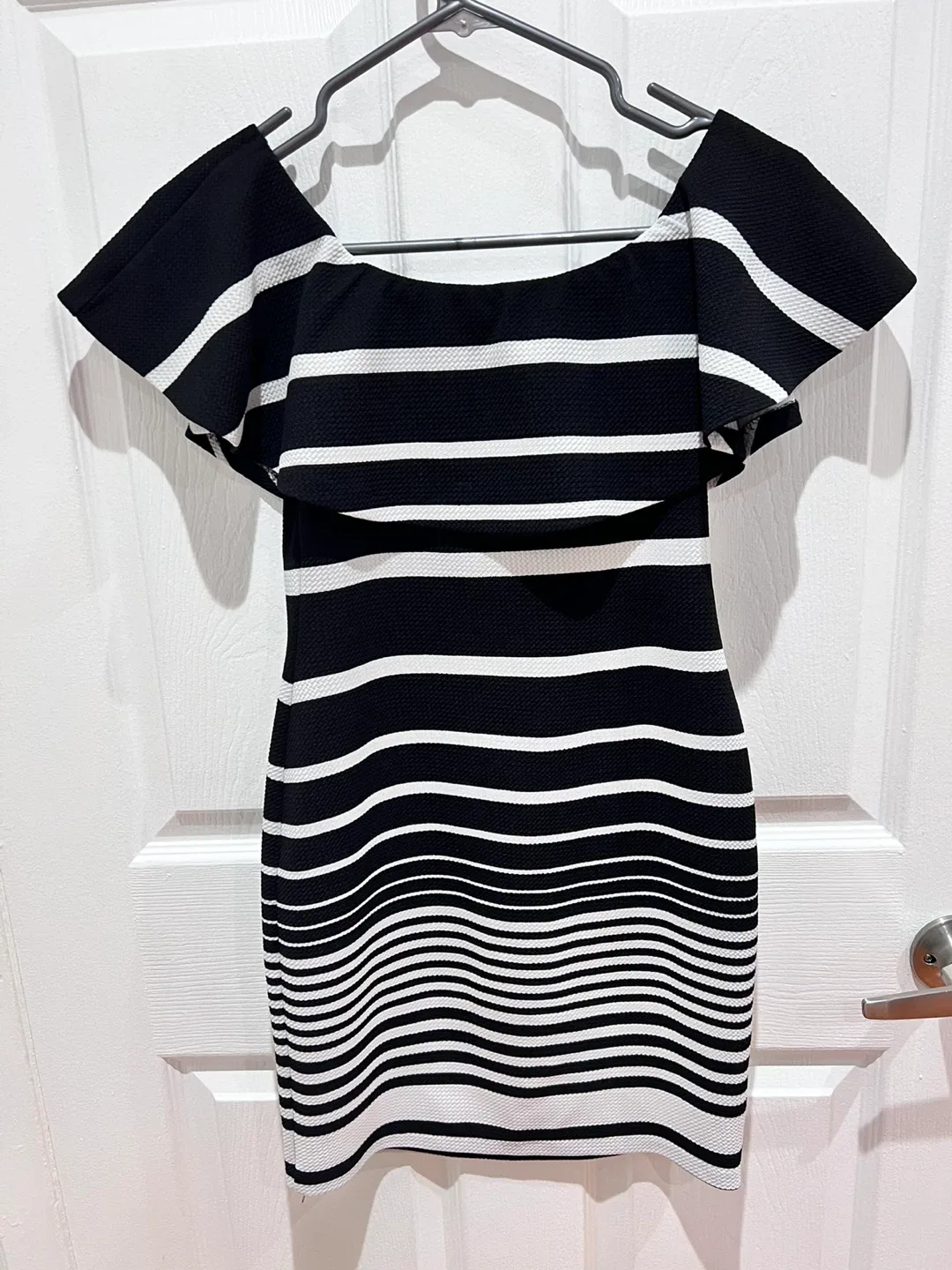 Black and White Striped Off-the-Shoulder Dress - Size S image indicator(2)