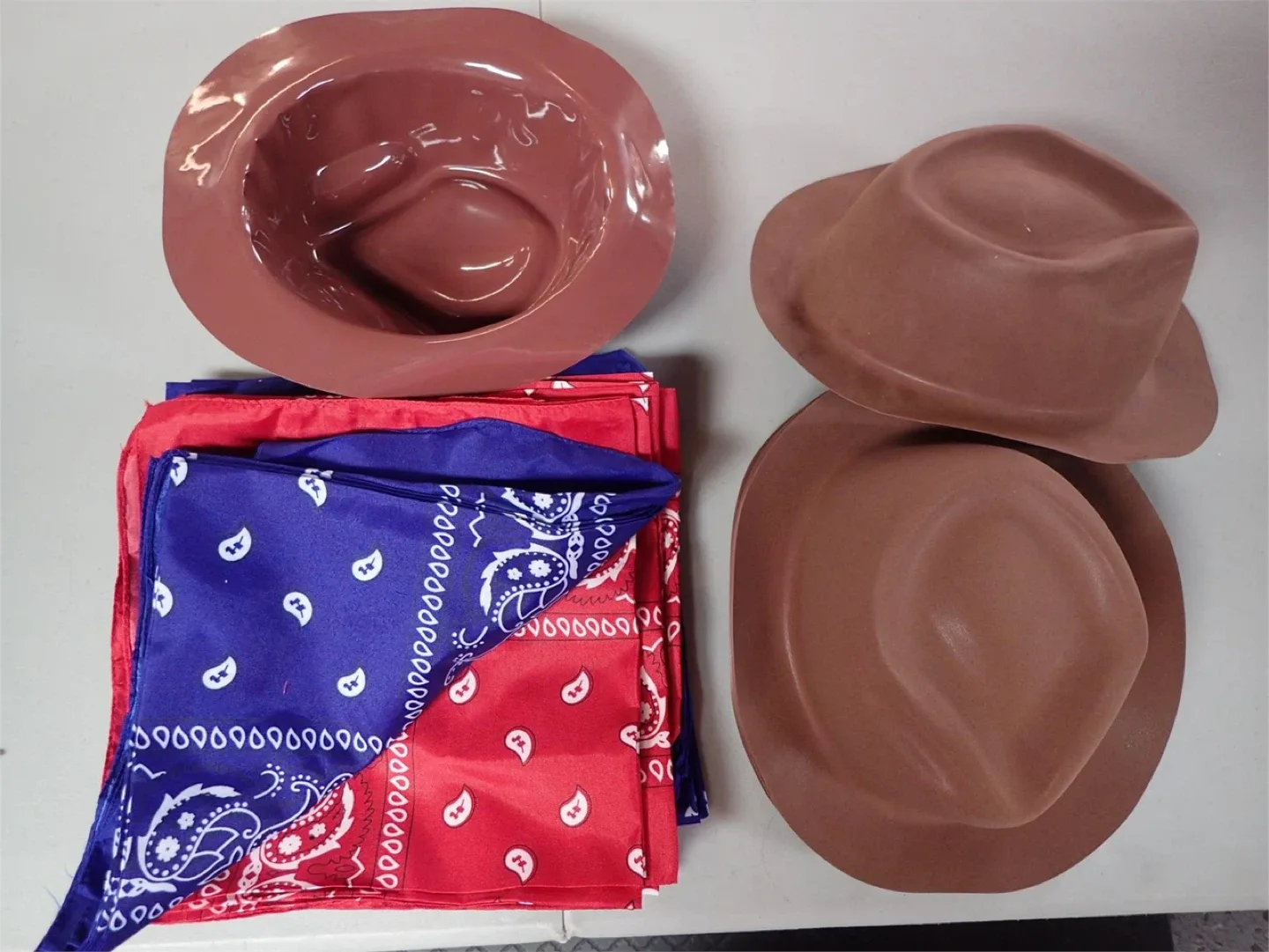 72 Pack Cowboy Themed Kids party supplies - BNIB image indicator(3)