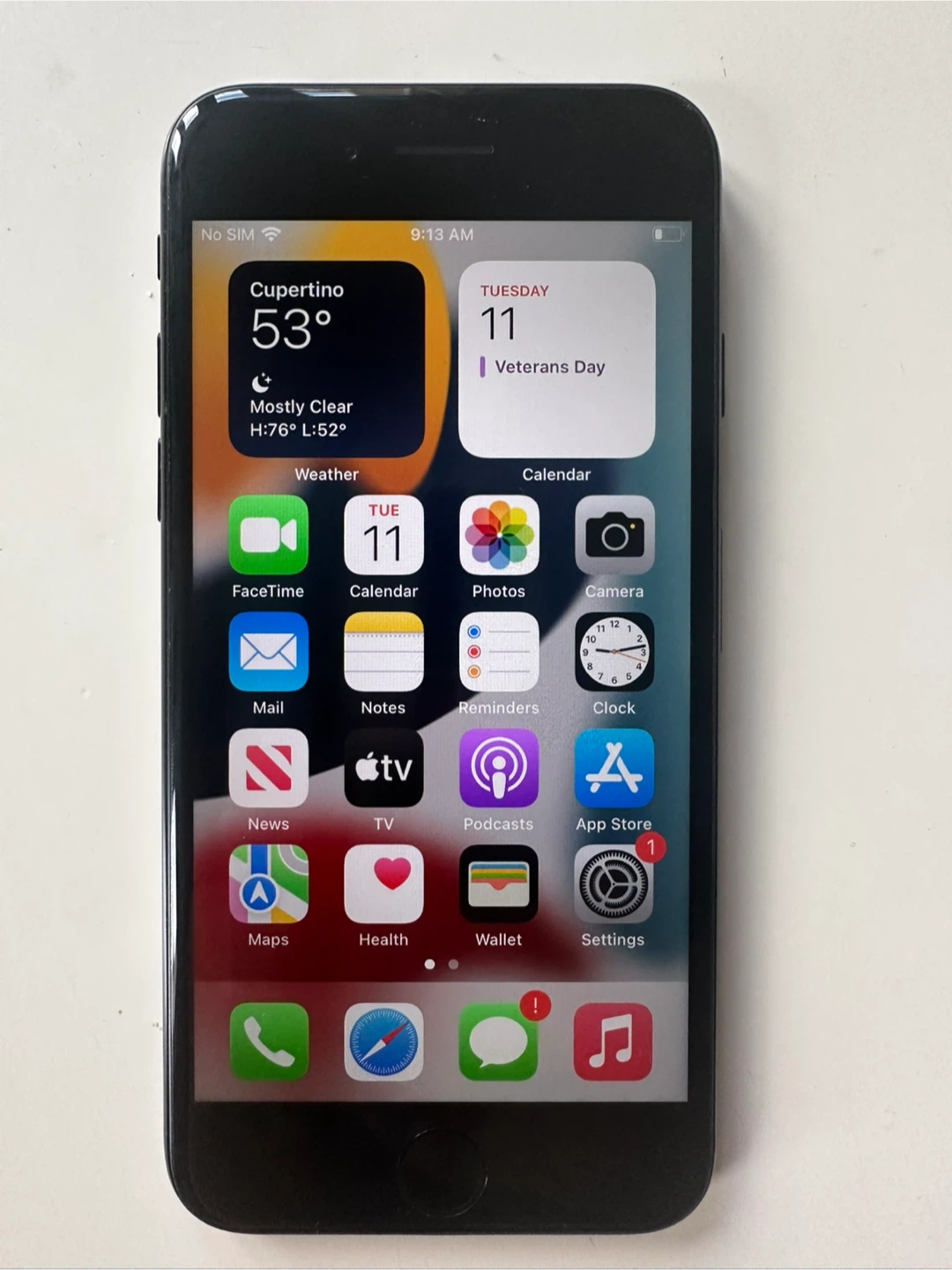 Apple iPhone 7 - Black
