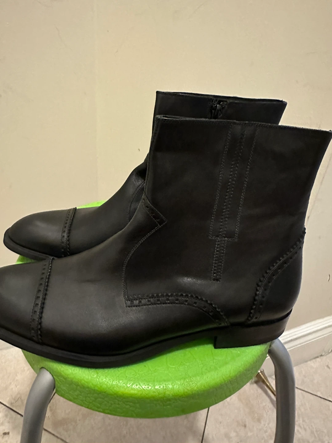 Black Leather Ankle Boots - photo 5