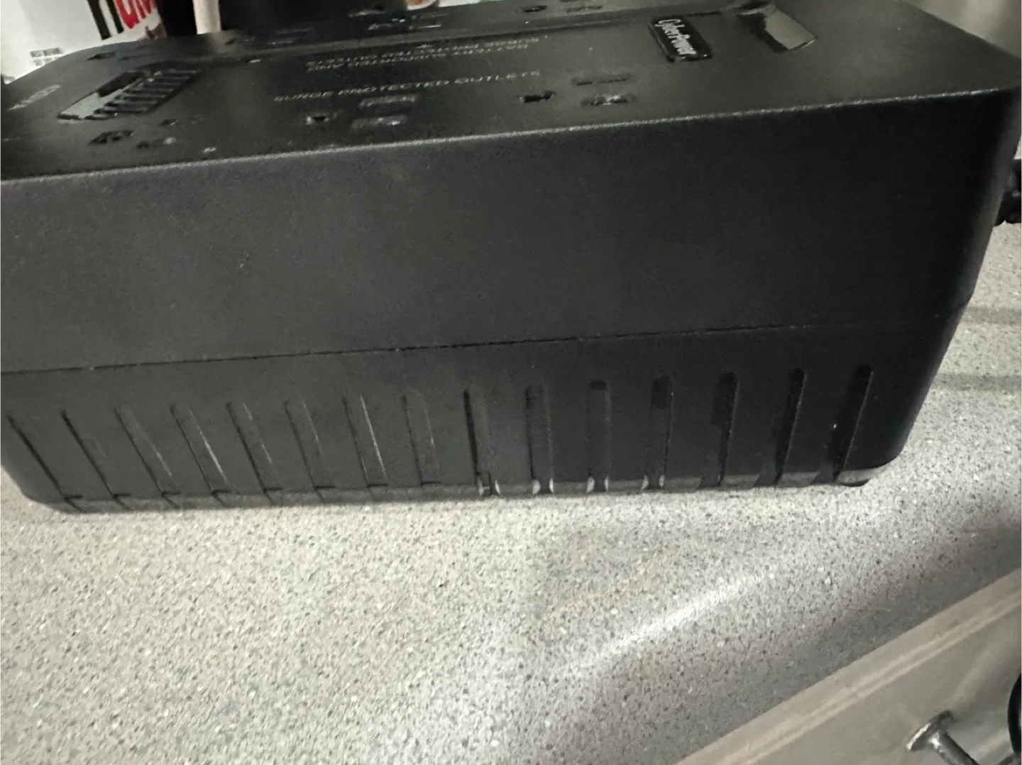 CyberPower ST425 —power supply (UPS). image indicator(9)