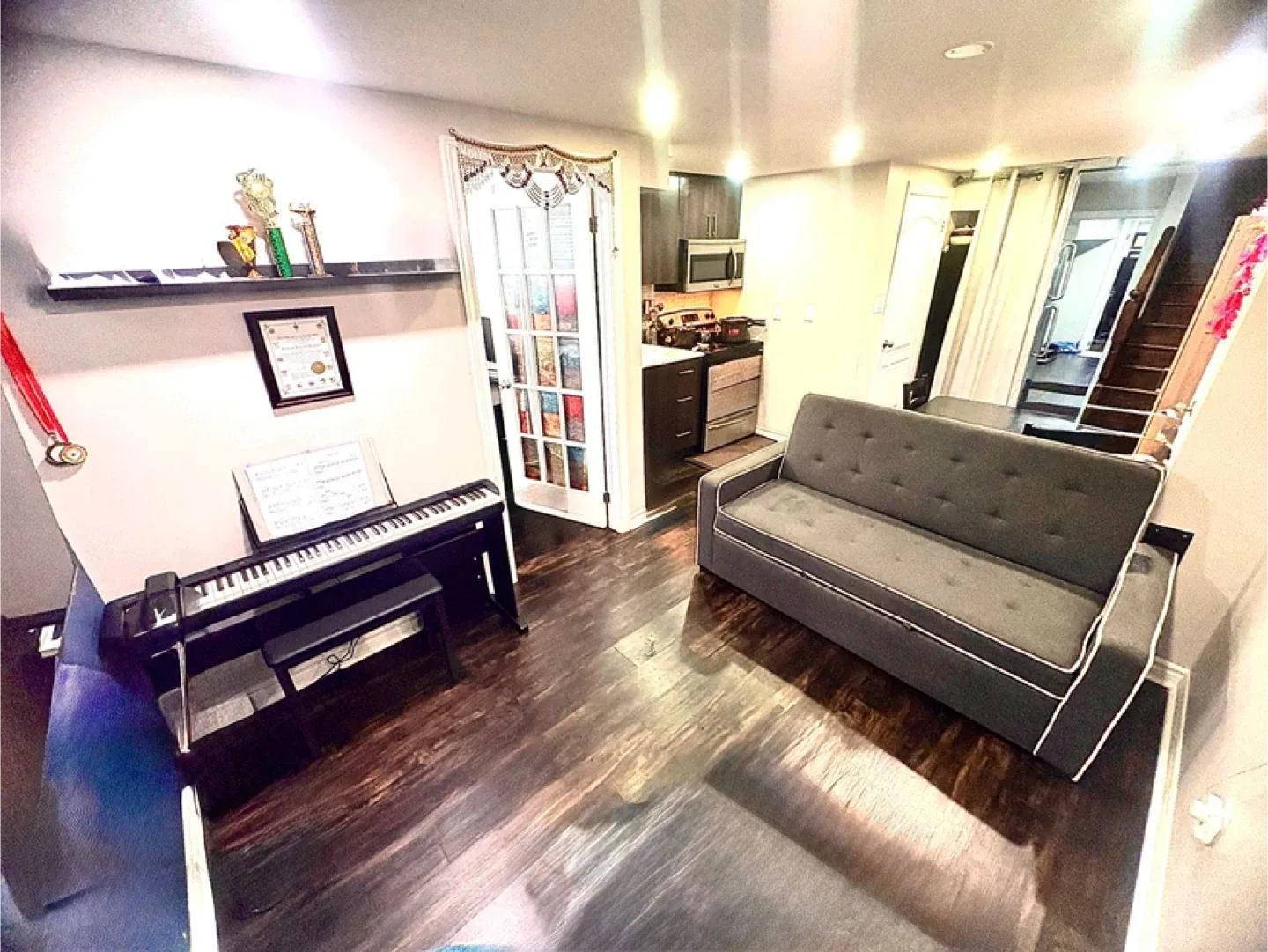 1 Bedroom + Den Basement- Milton image indicator(3)