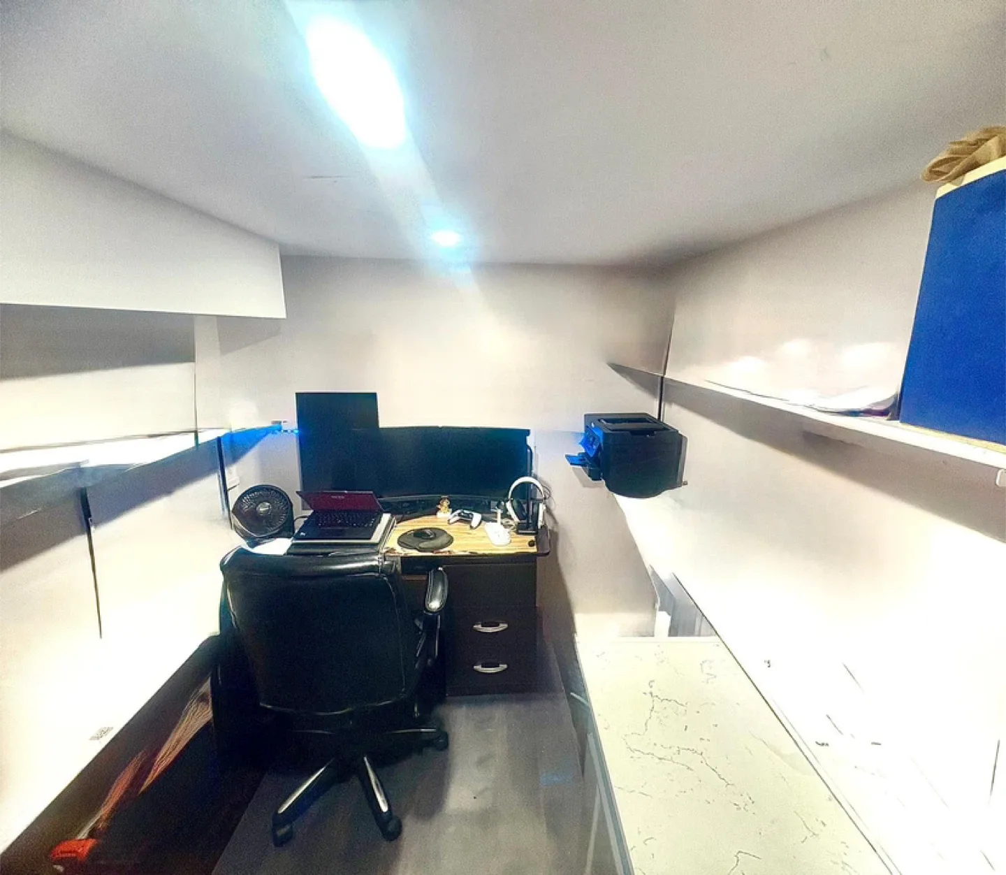 1 Bedroom + Den Basement- Milton image indicator(9)