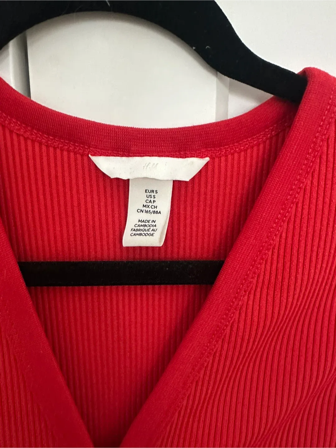 H&M button up top image indicator(2)