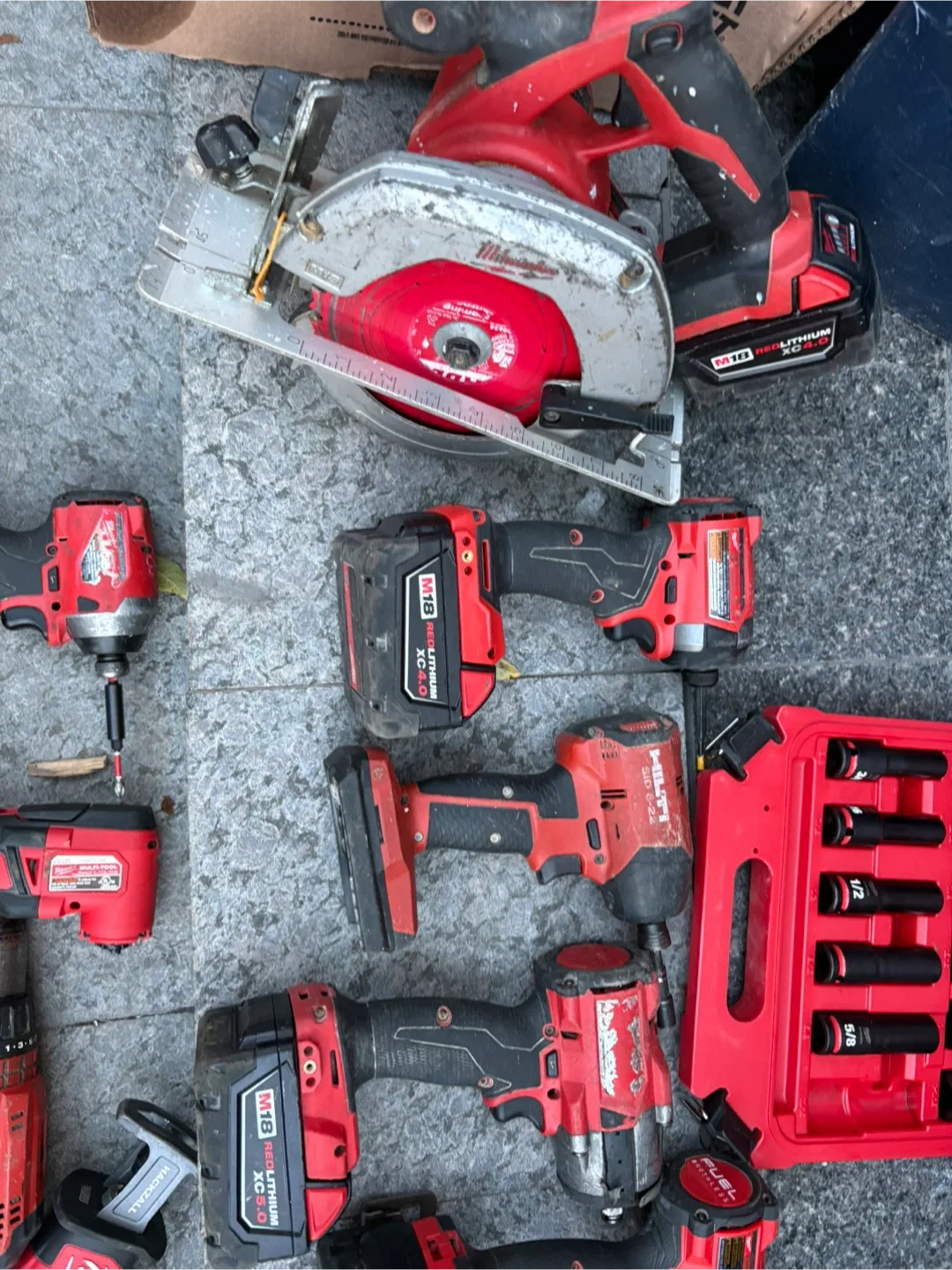 Mixed Lot of Power Tools: Hilti & Milwaukee image indicator(4)