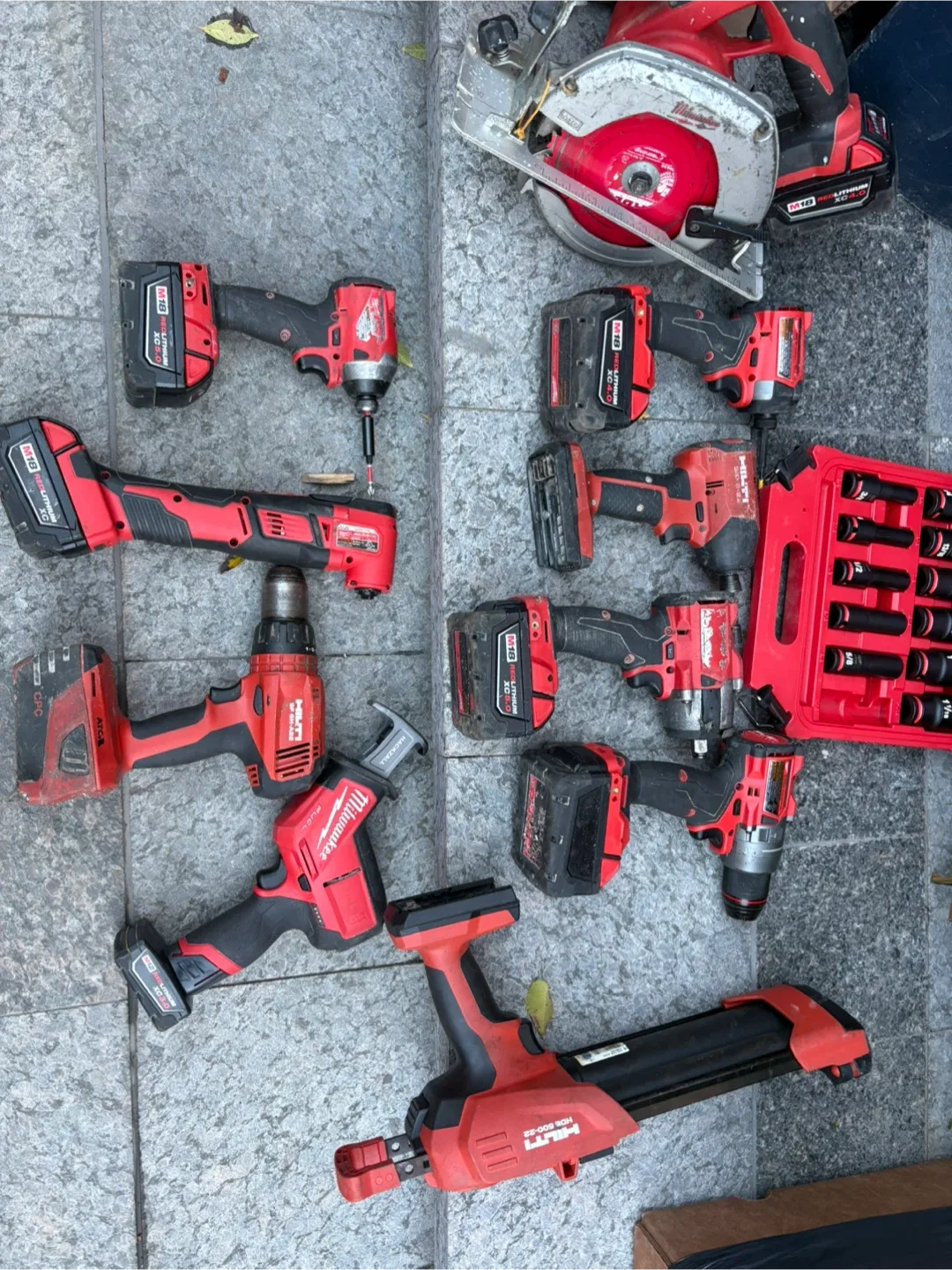 Mixed Lot of Power Tools: Hilti & Milwaukee image indicator(2)