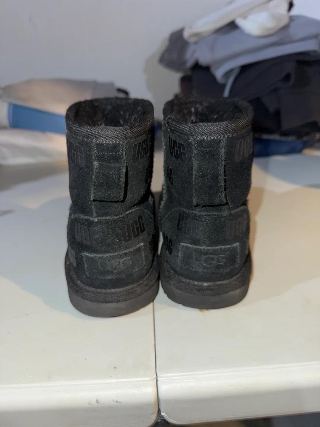 UGG Black Boots image indicator(2)