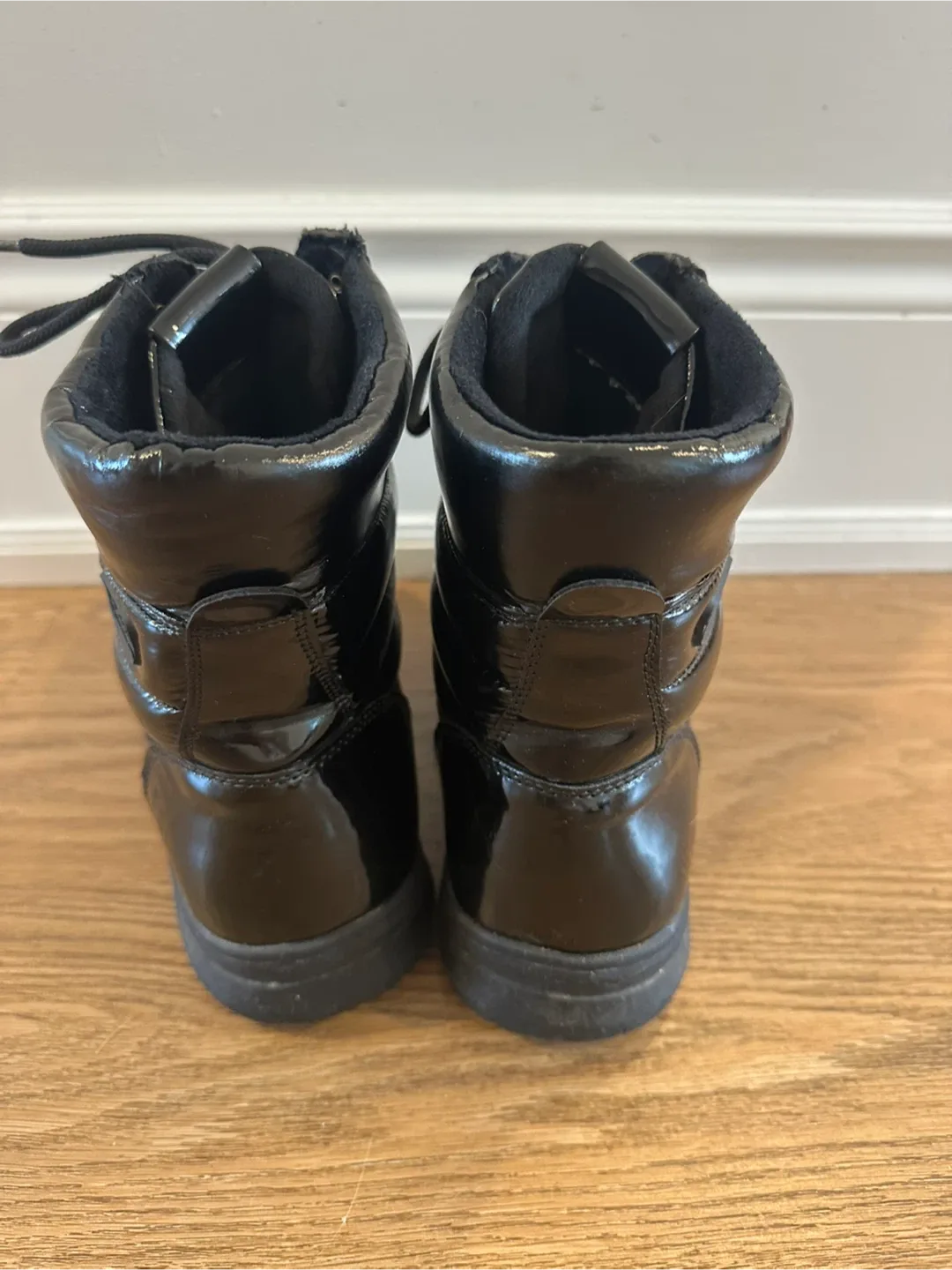 Black Aldo winter boots image indicator(6)
