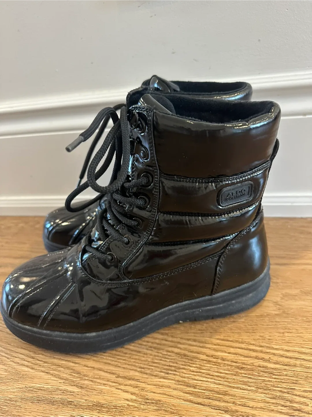 Black Aldo winter boots image indicator(3)