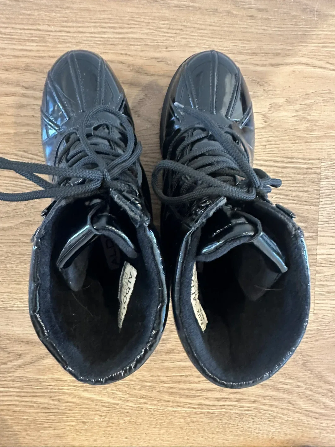 Black Aldo winter boots image indicator(5)