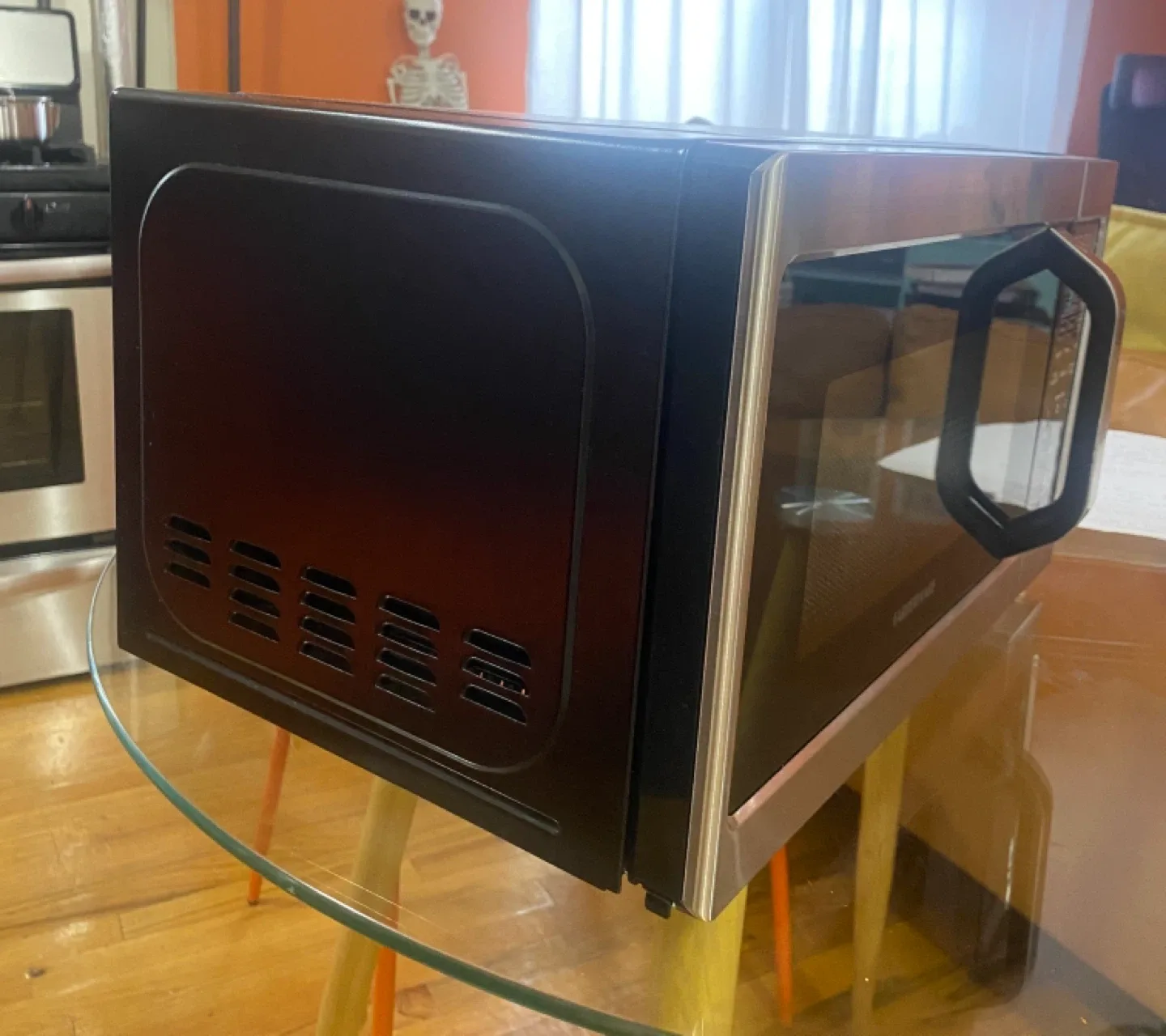 Farberware 700-Watt Microwave Oven image indicator(2)