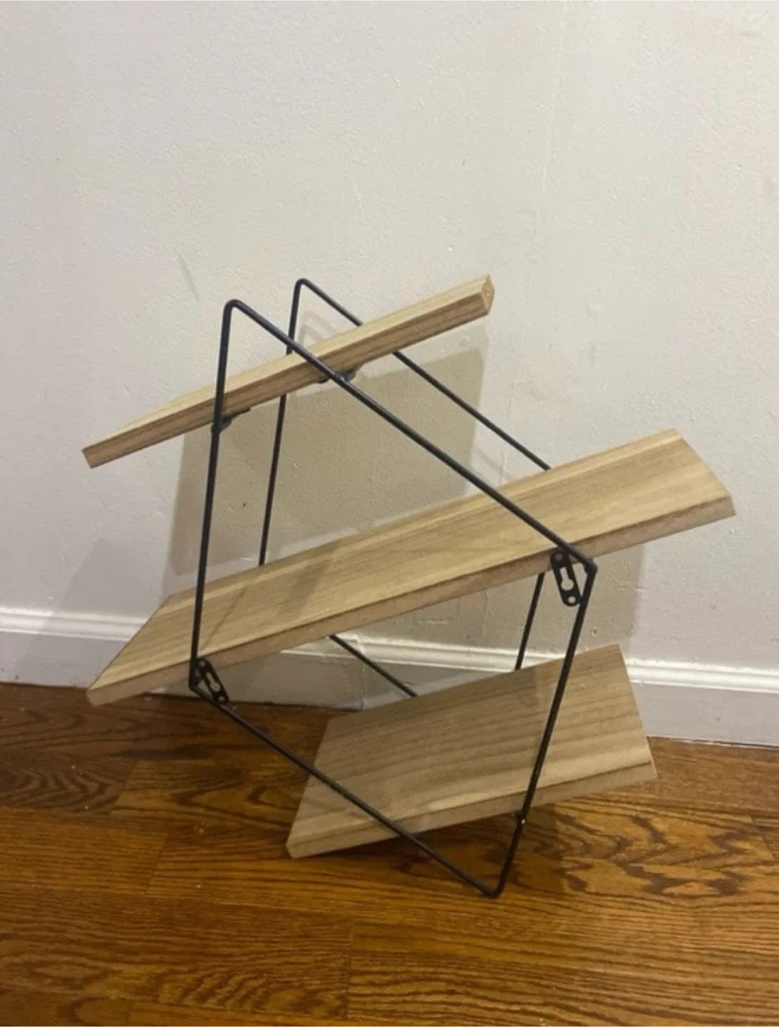 Modern Wood and Metal Wall Shelf 🥕