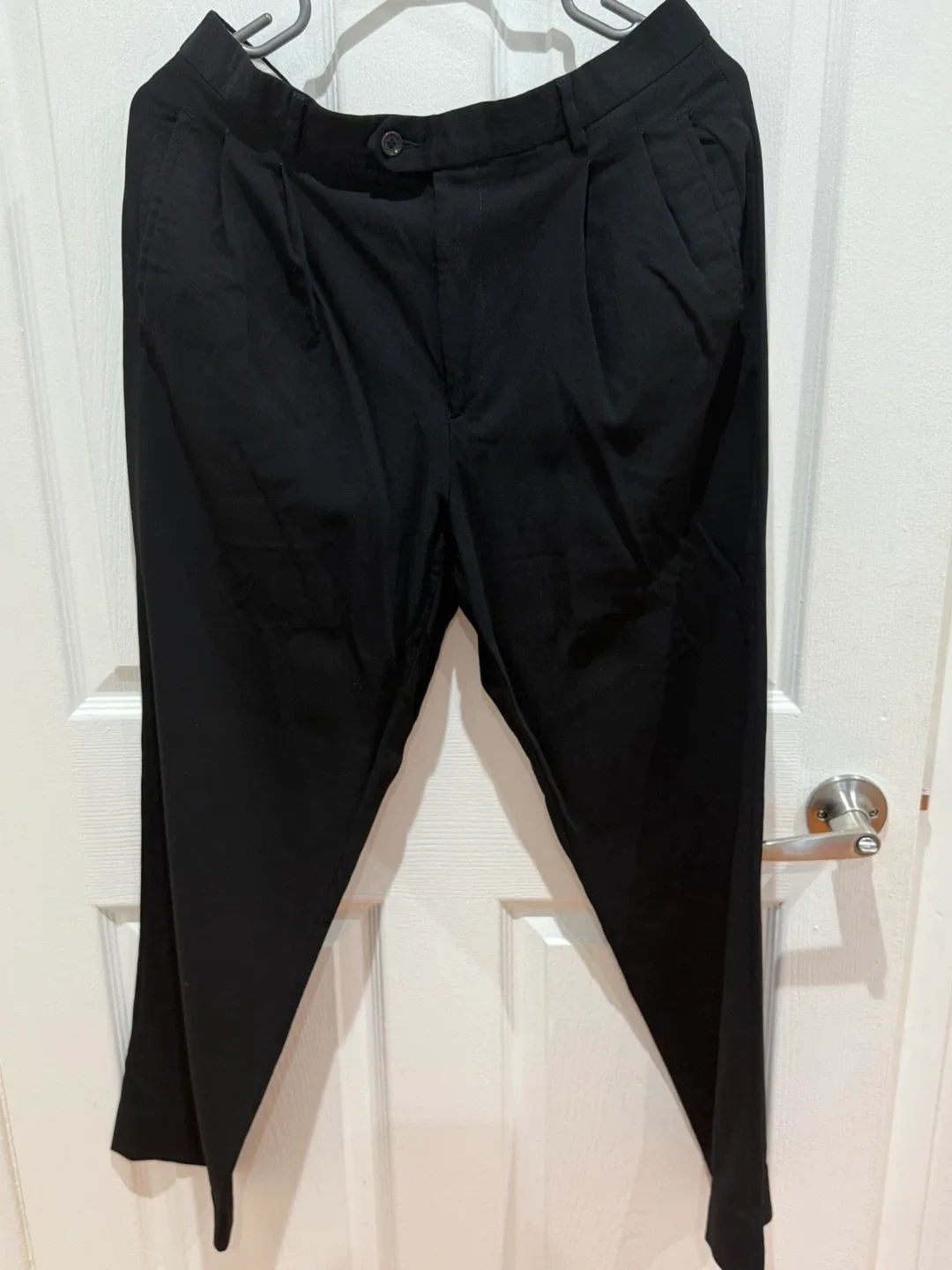 men’s black suit image indicator(7)