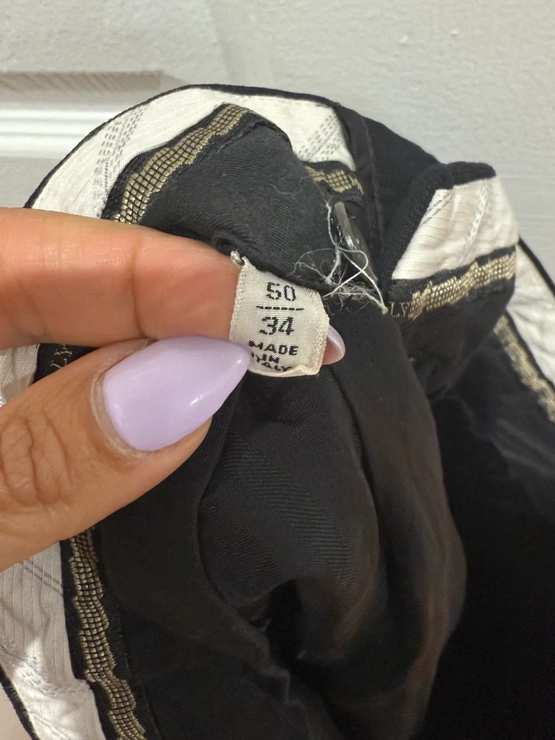 men’s black suit image indicator(9)