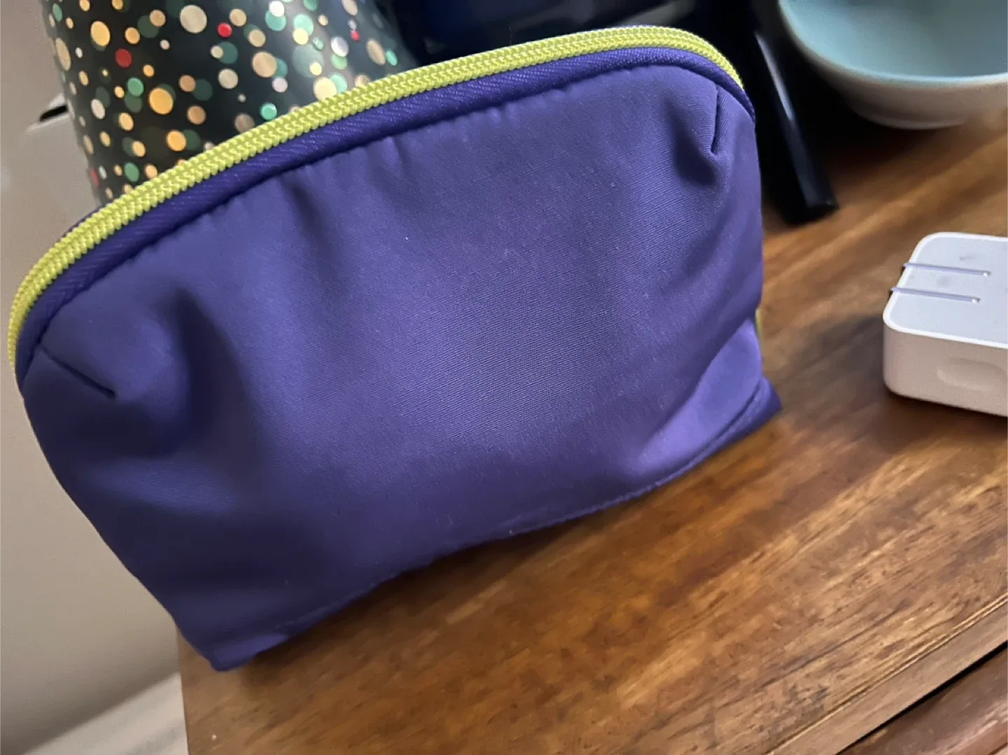 TECH Purple Cosmetic Bag image indicator(3)