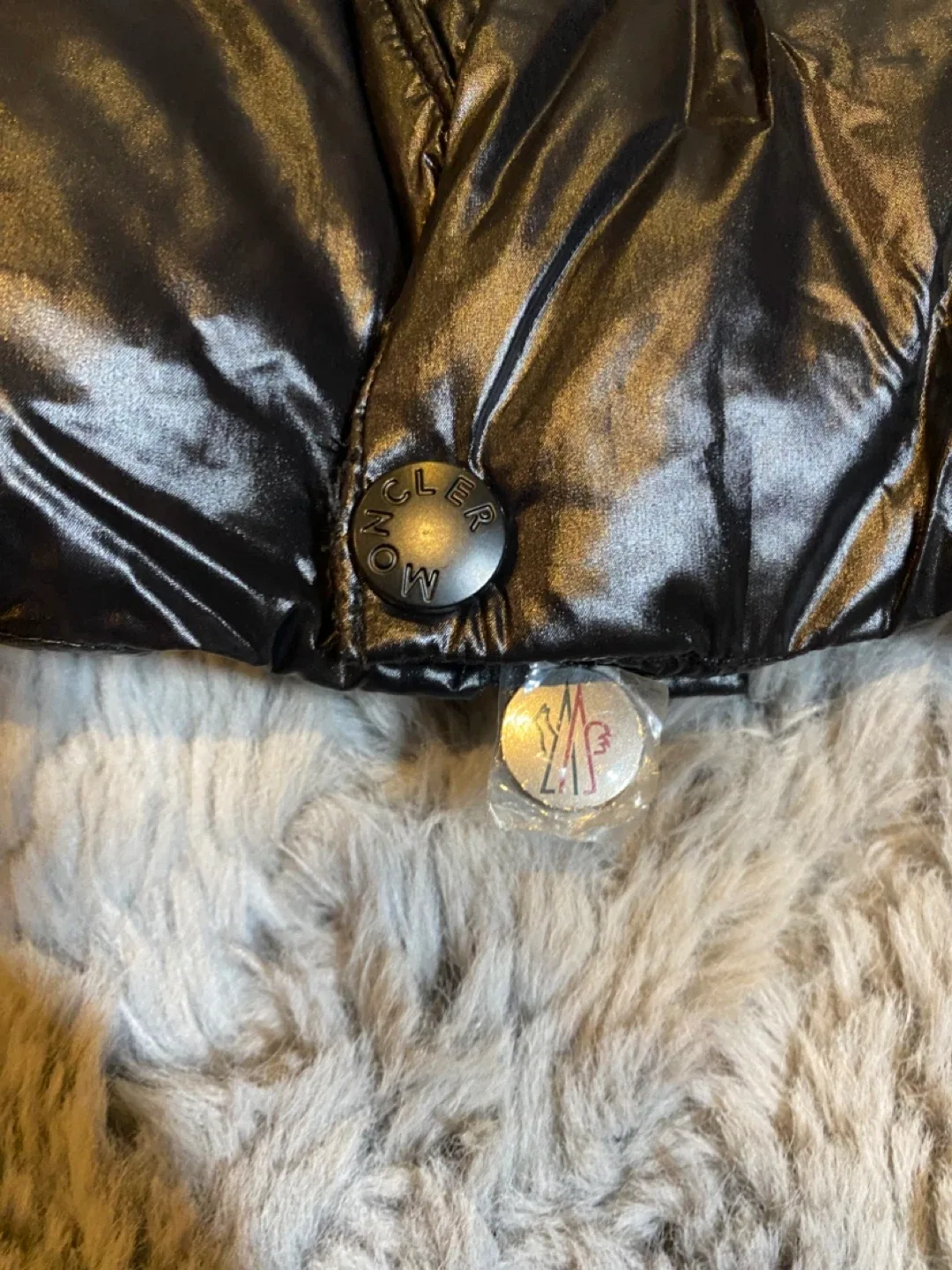 Moncler Vest image indicator(2)