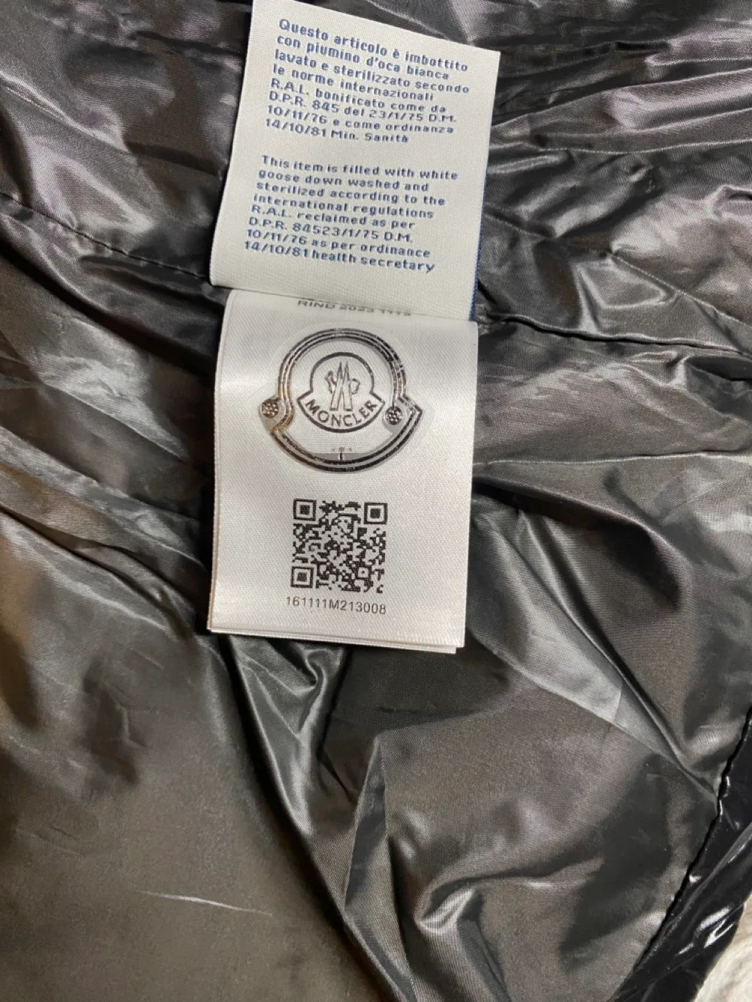 Moncler Vest image indicator(6)