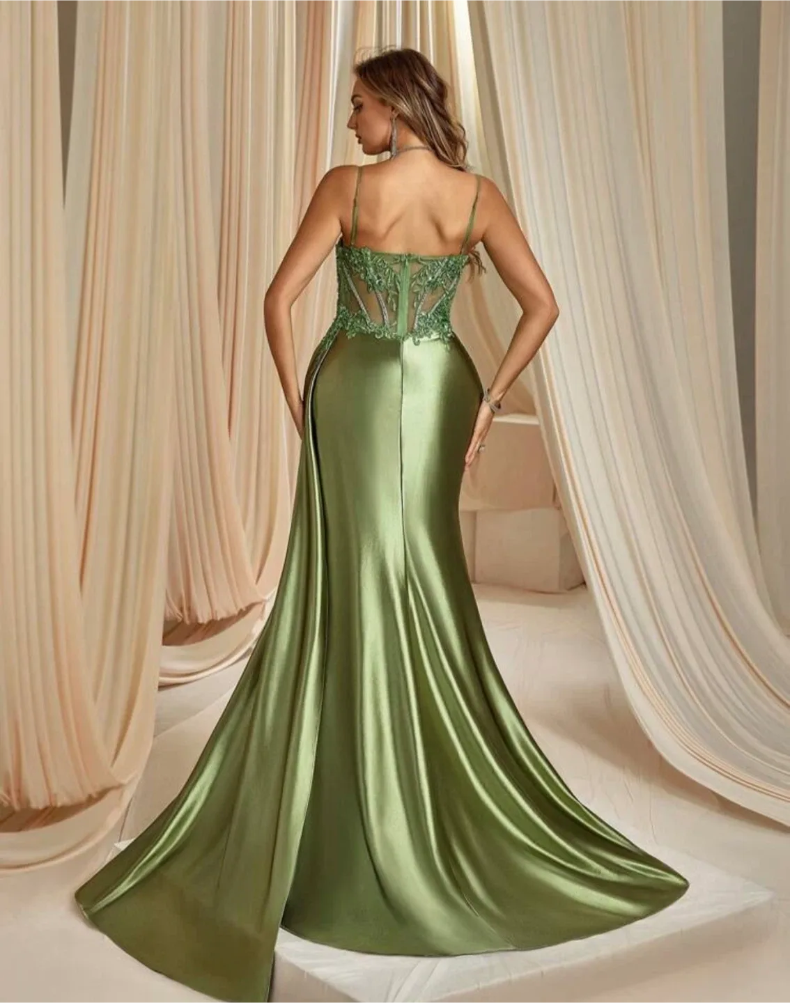 Green evening dress image indicator(2)
